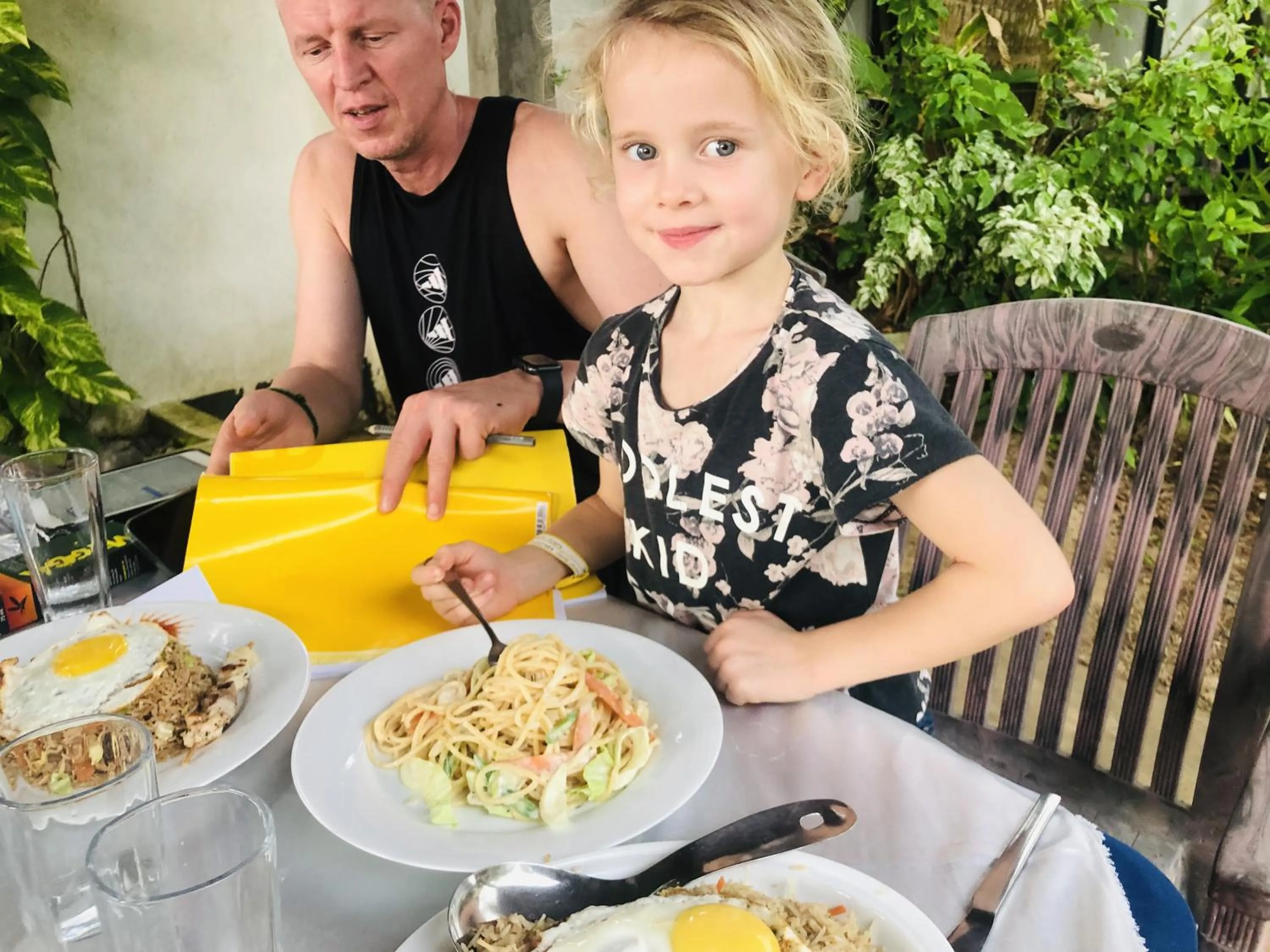 Restaurant/places to eat in Hotel Hemadan