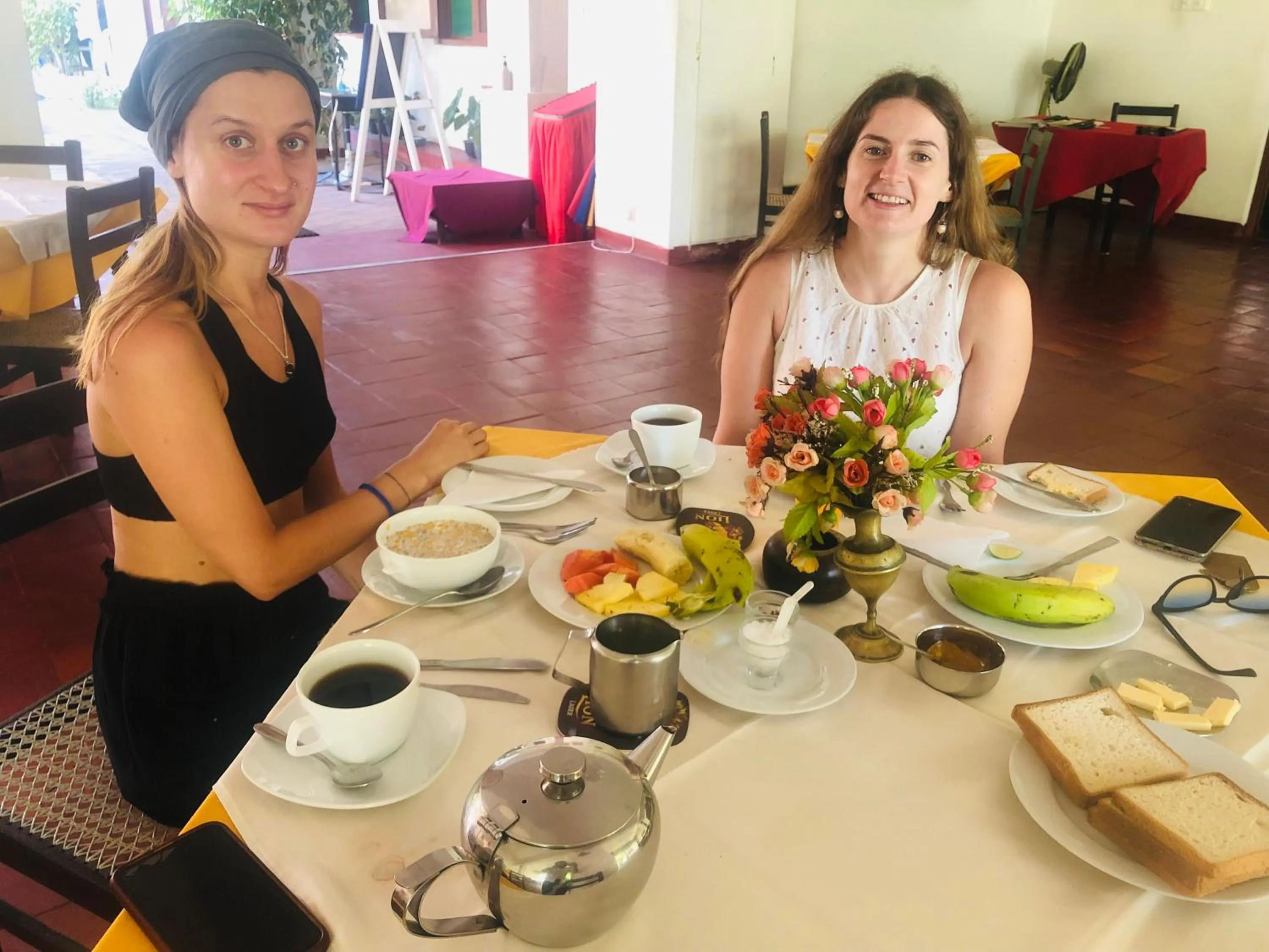 Property building in Hotel Hemadan