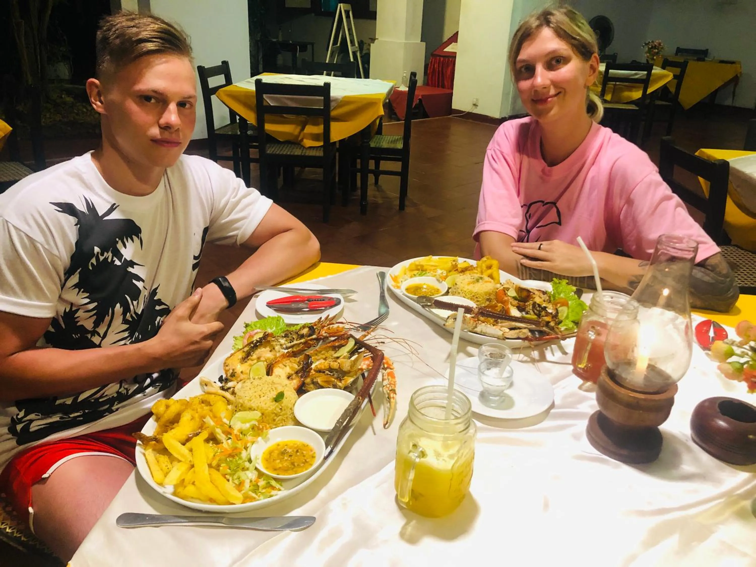 Property building in Hotel Hemadan