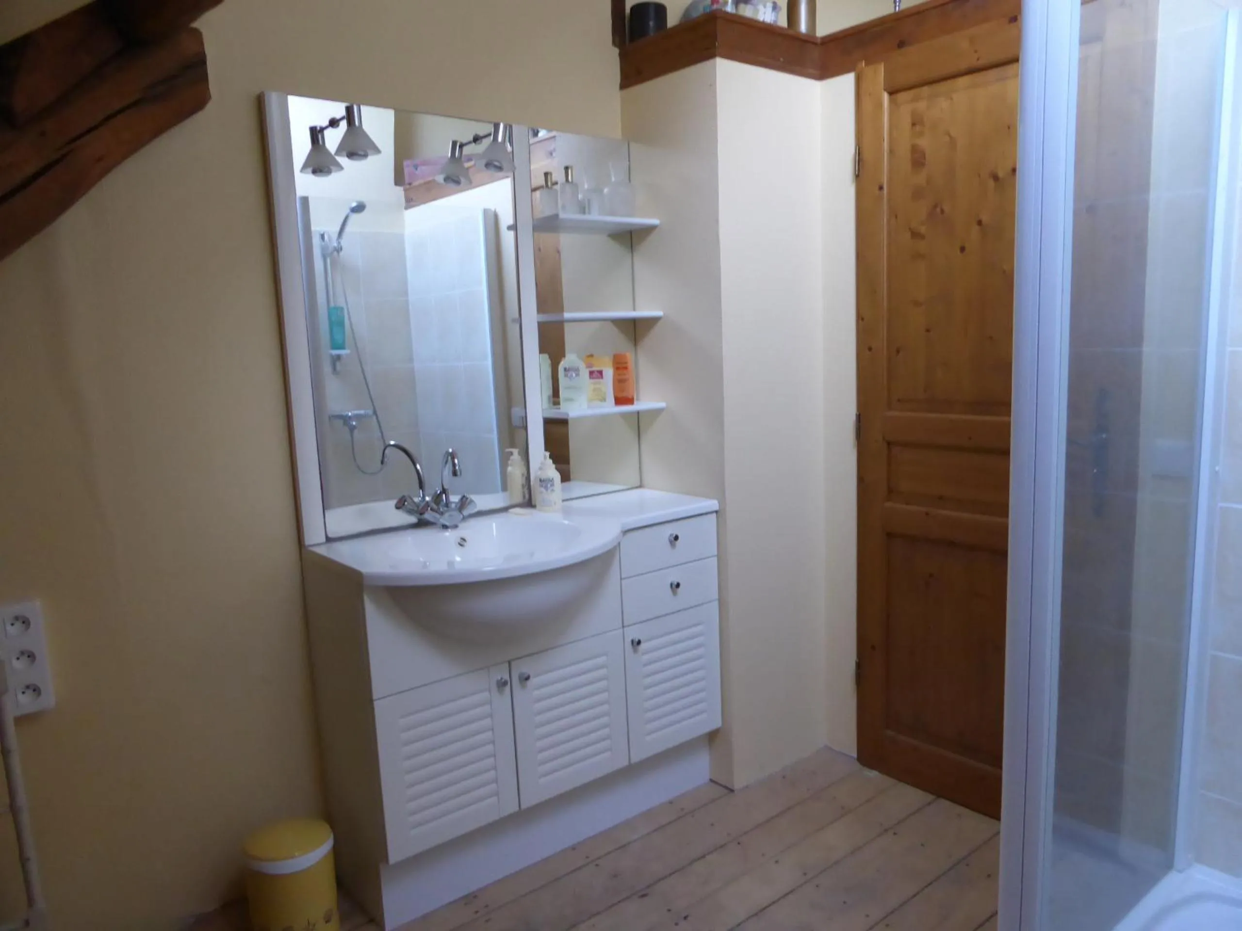 Bathroom in Les Buissonnets