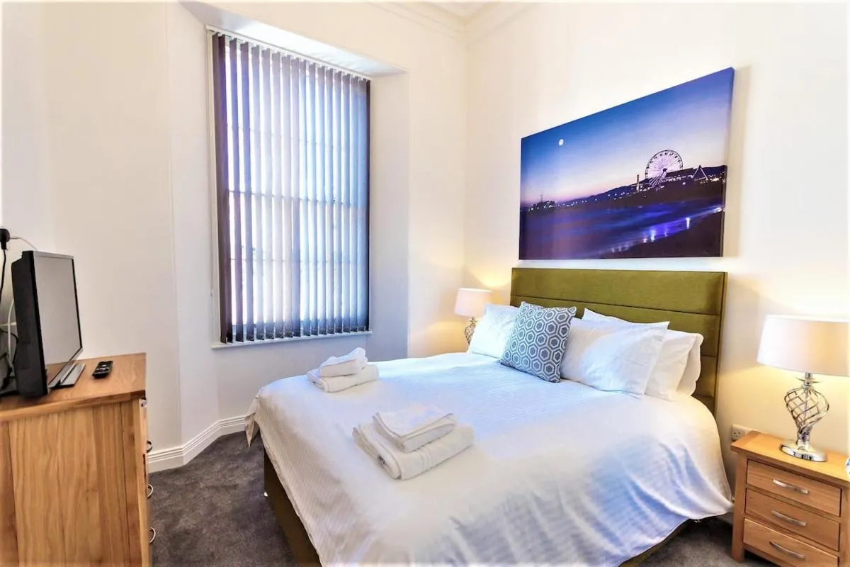 Other, Bed in The Buckingham Suite