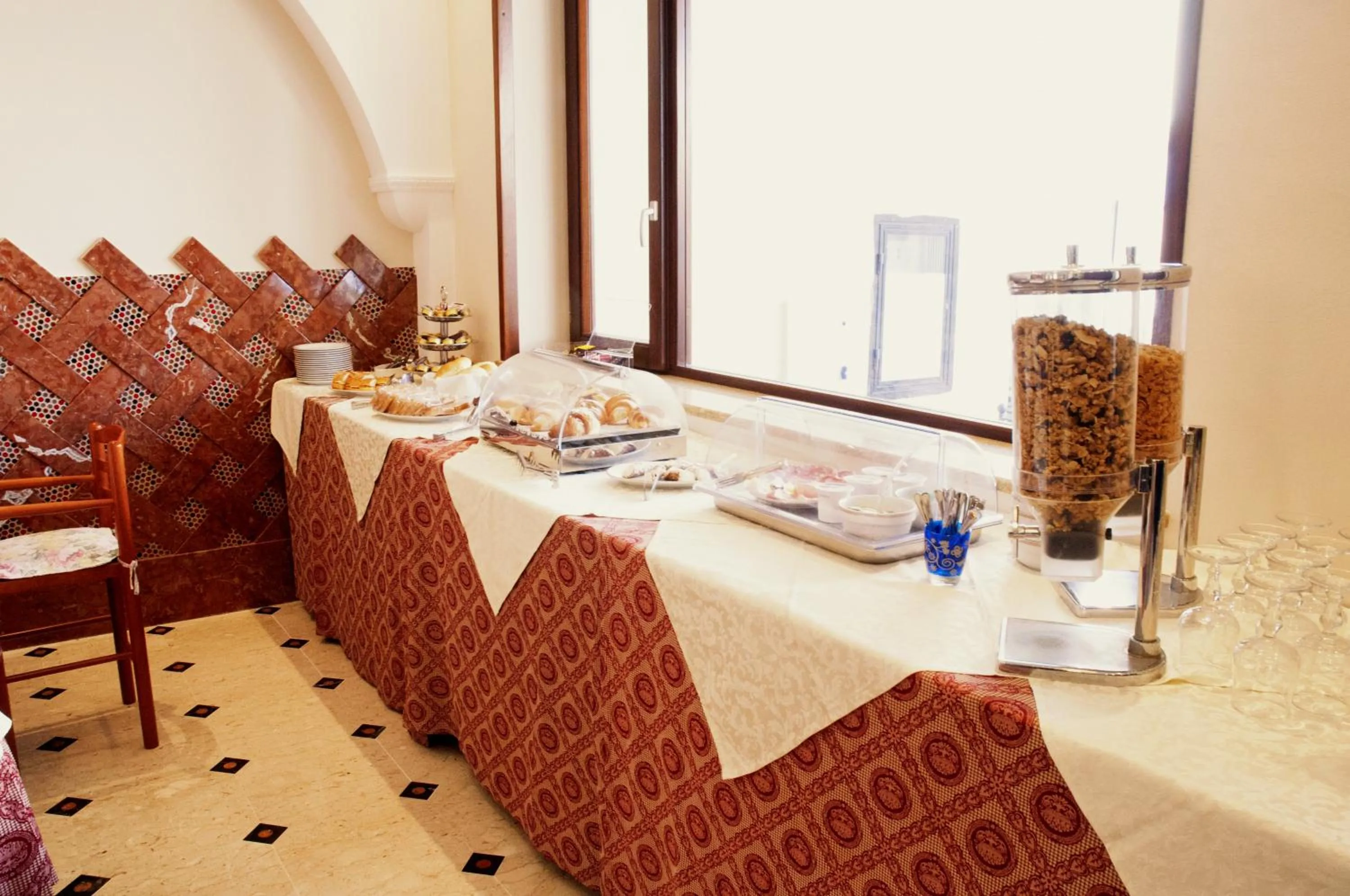 Restaurant/places to eat in Hotel Riva Del Sole