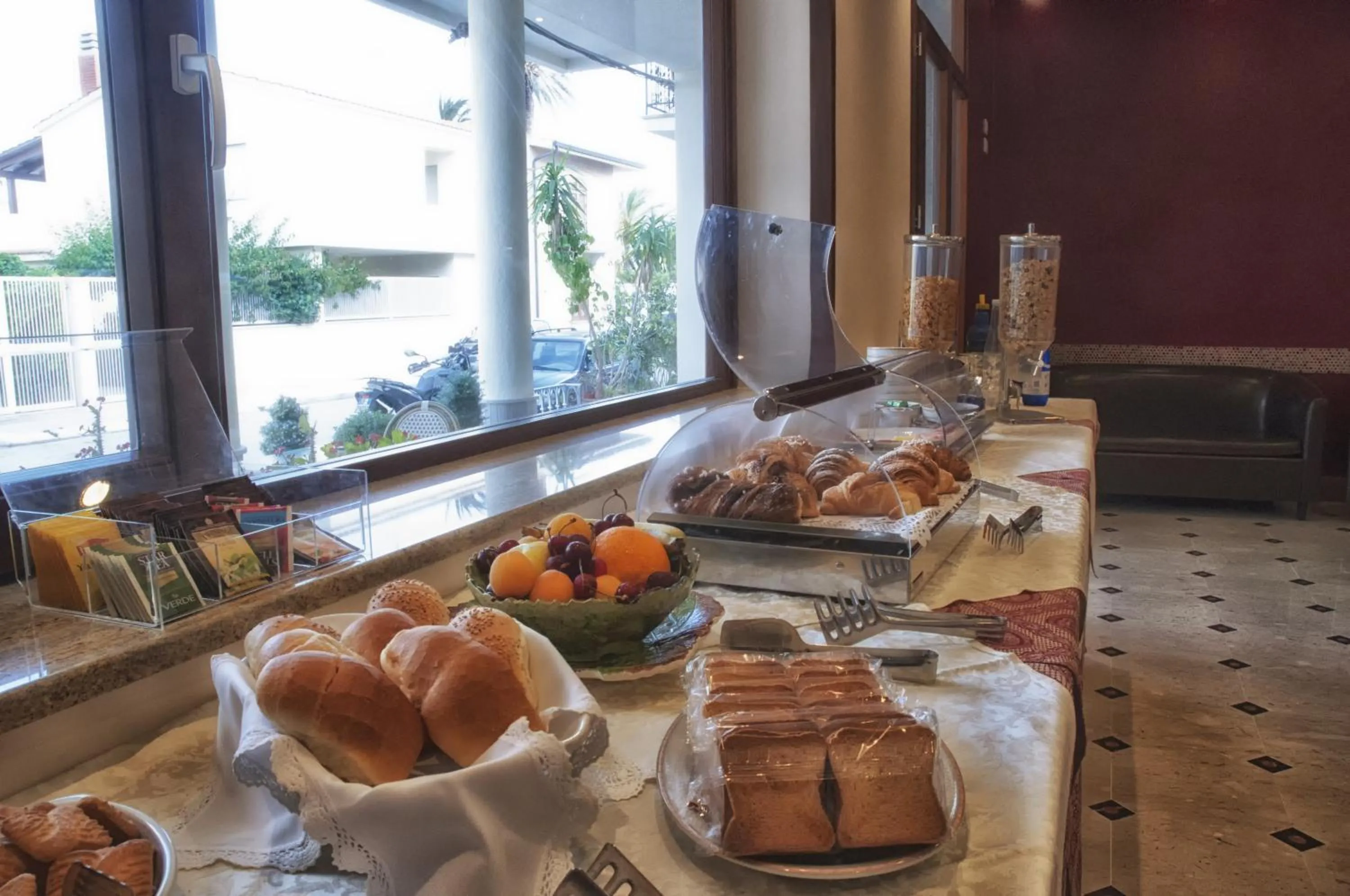 Restaurant/places to eat in Hotel Riva Del Sole