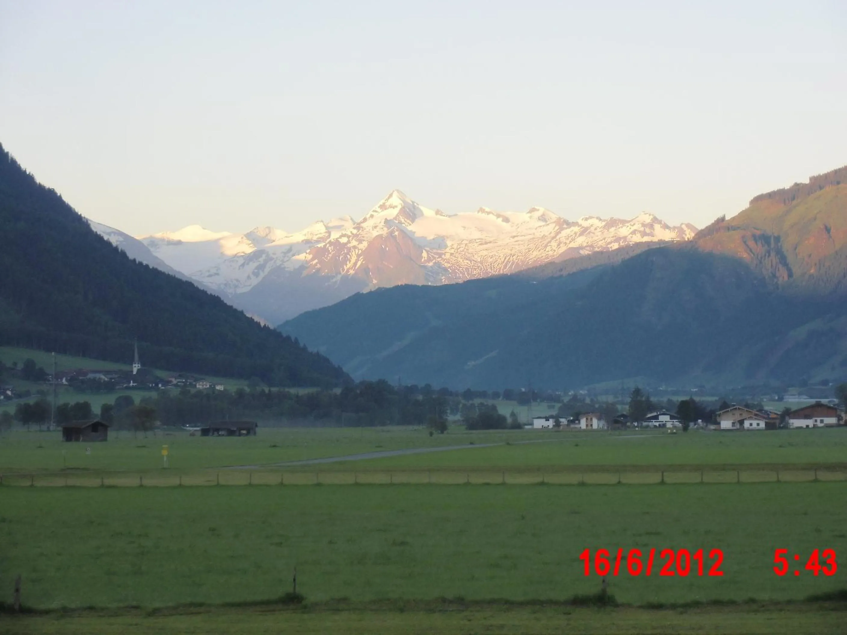 Mountain view in Appartment Eggerhof