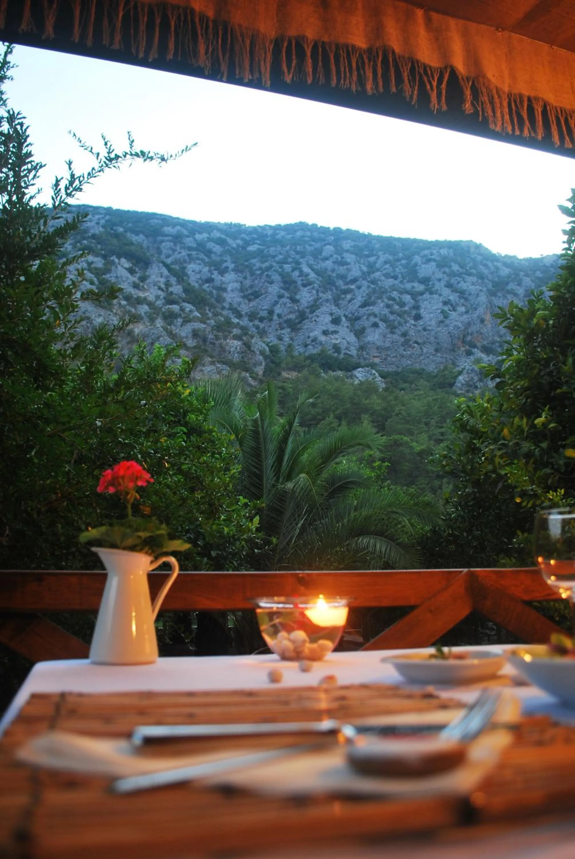 Restaurant/places to eat in Portalimo Lodge Hotel - Adult Only +12