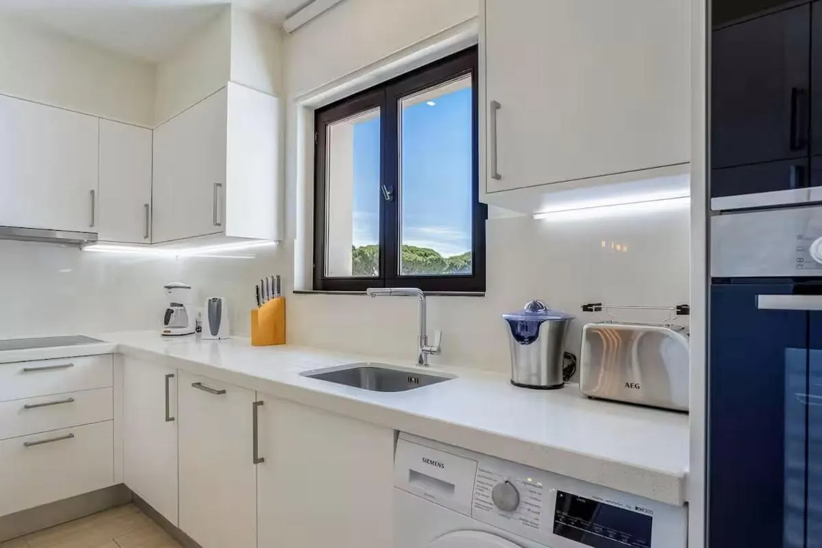 kitchen in Pine Cliffs Village