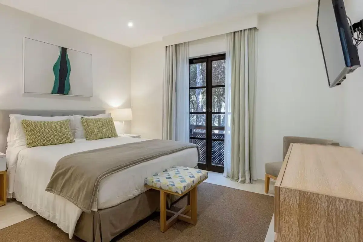 Bedroom, Bed in Pine Cliffs Village Bedroom, Bed in Pine Cliffs Village