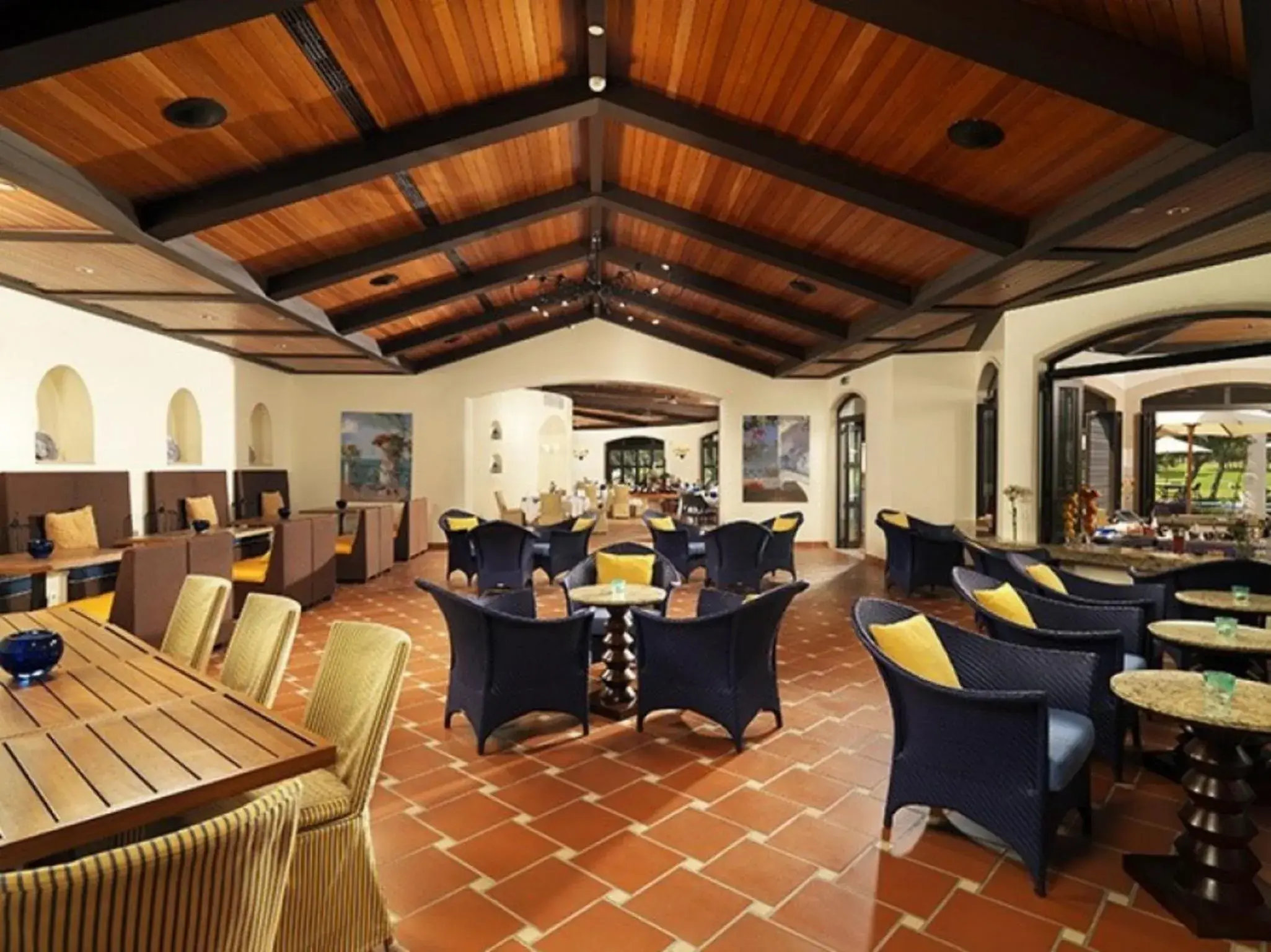 Restaurant/places to eat in Pine Cliffs Village Restaurant/places to eat in Pine Cliffs Village
