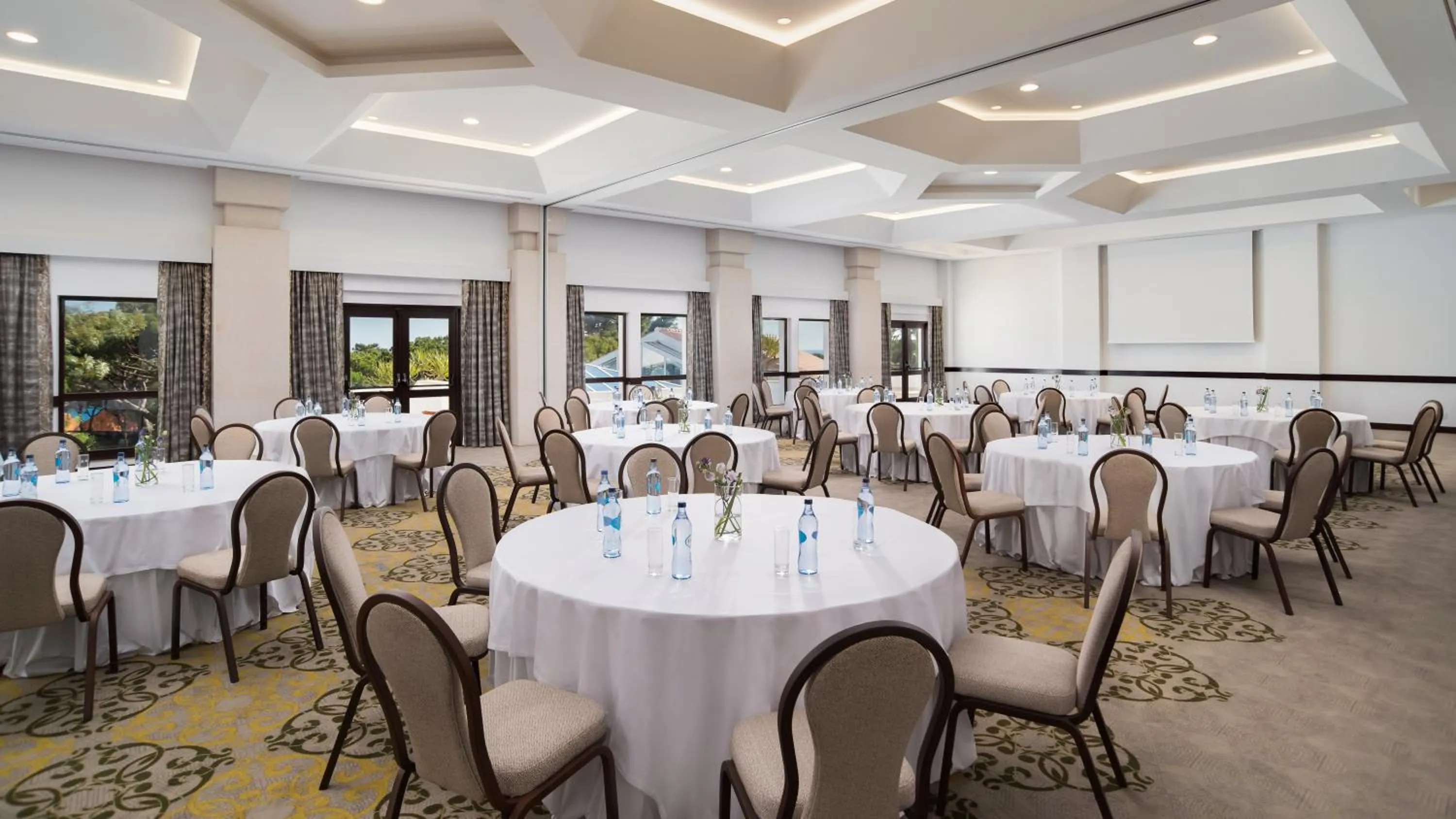 Meeting/conference room in Pine Cliffs Village