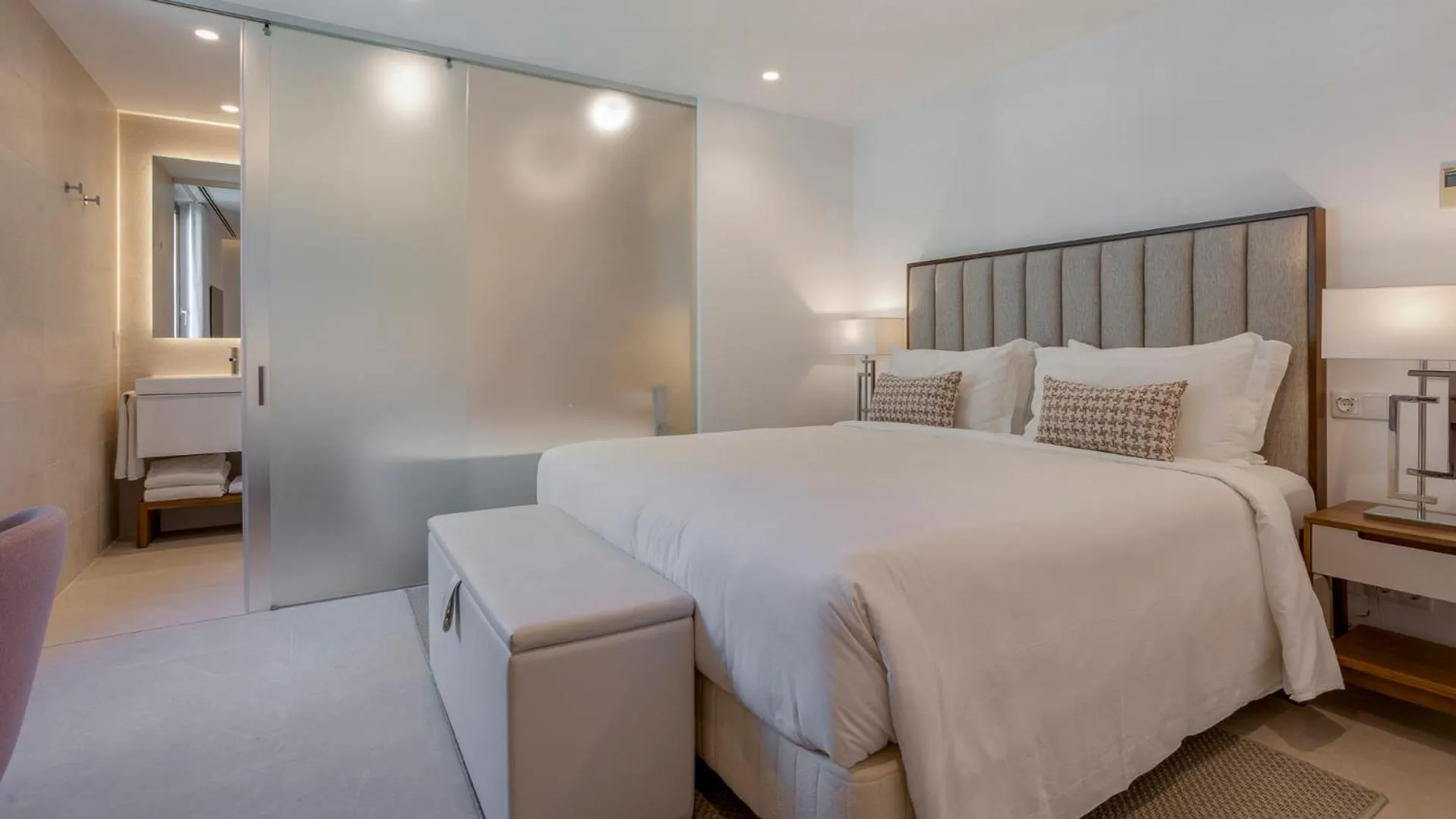 Bed in Pine Cliffs Village