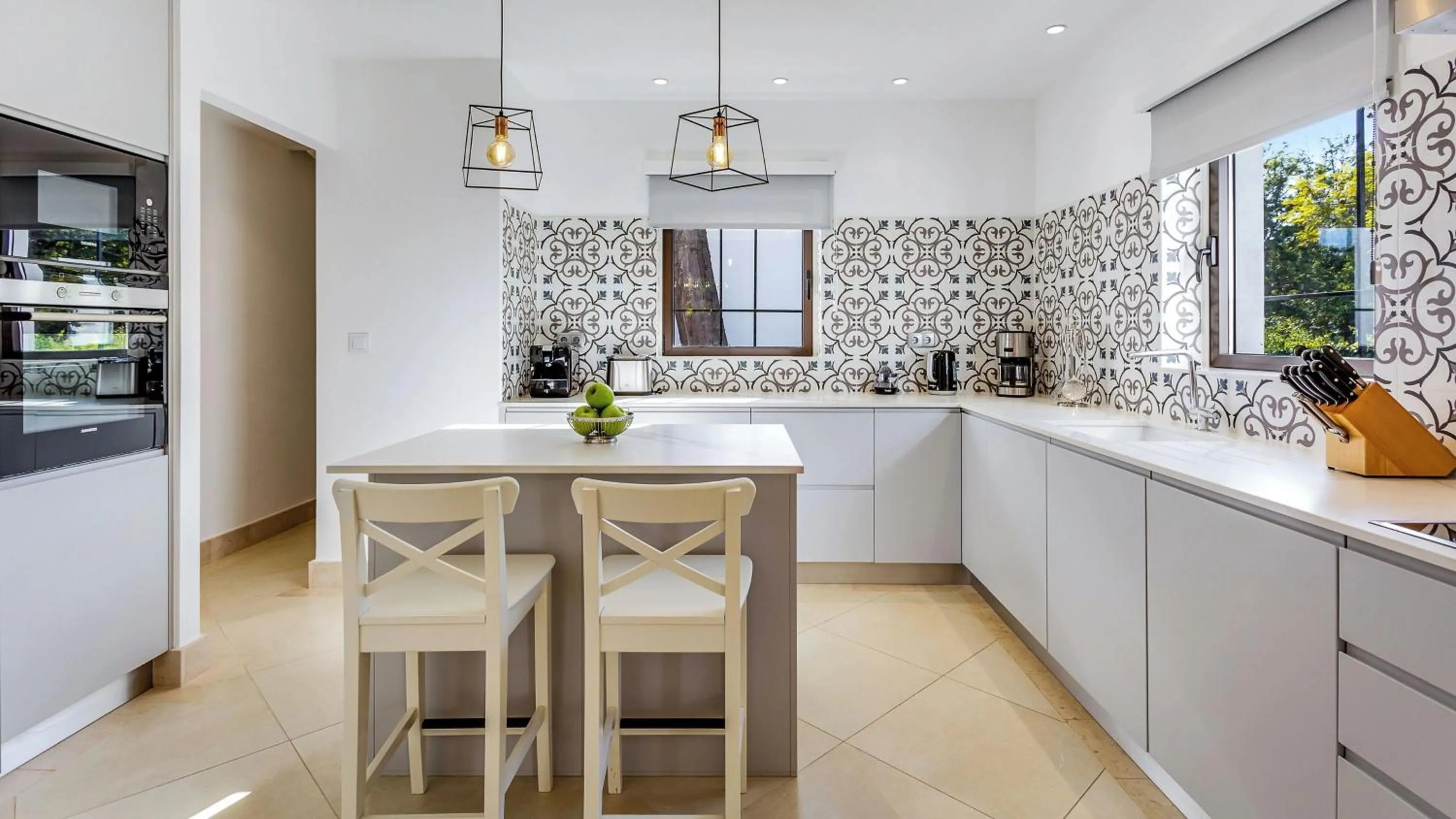 Kitchen or kitchenette in Pine Cliffs Village