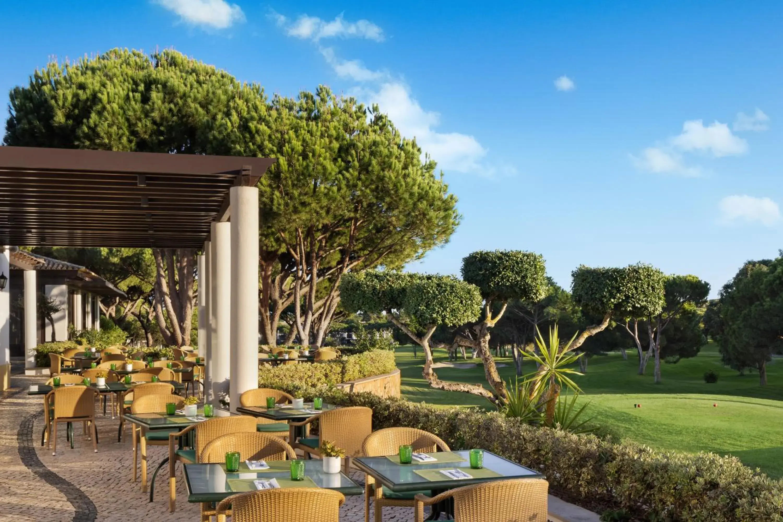 Restaurant/places to eat in Pine Cliffs Village Restaurant/places to eat in Pine Cliffs Village