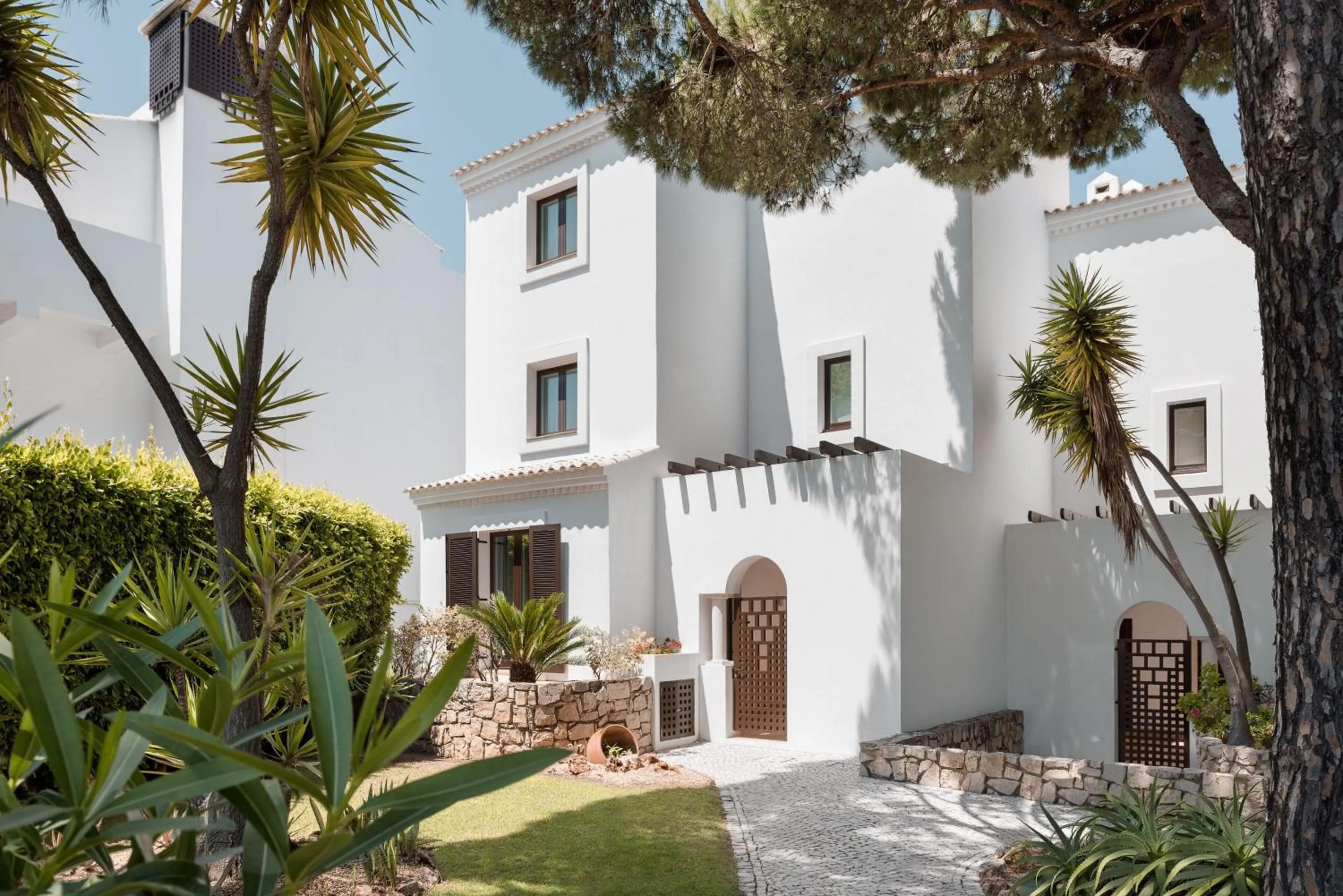 Property building in Pine Cliffs Village