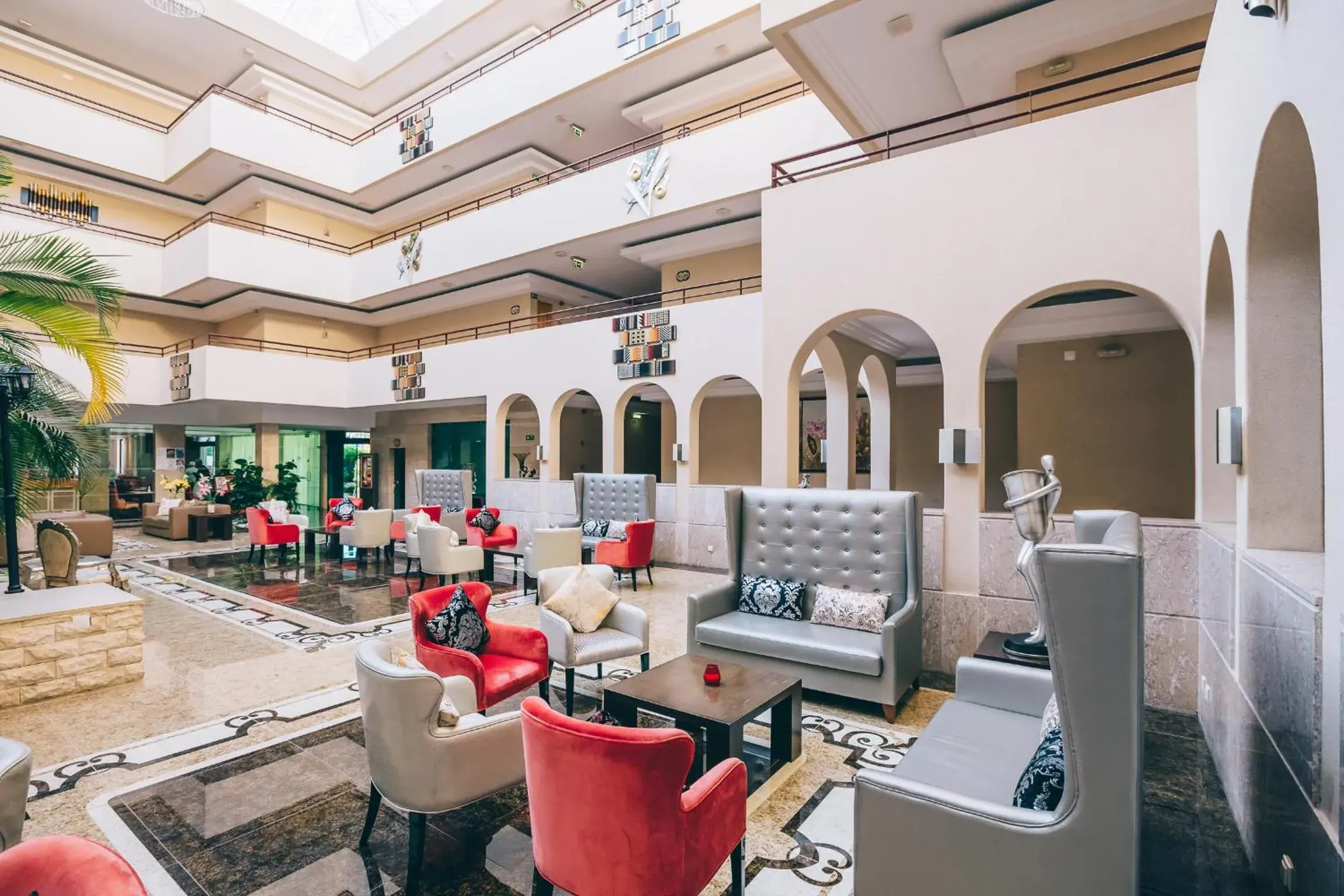 Lobby or reception in Grand Muthu Forte Da Oura Lobby or reception in Grand Muthu Forte Da Oura