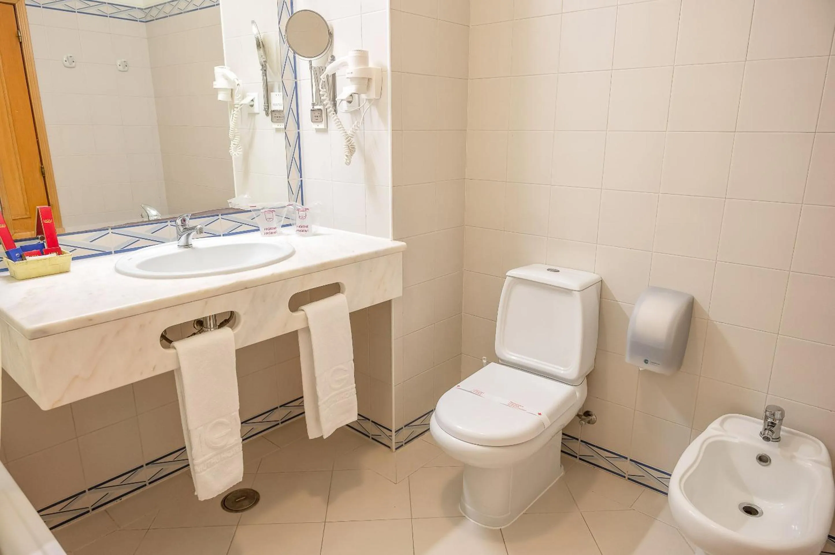 Bathroom in Grand Muthu Forte Da Oura