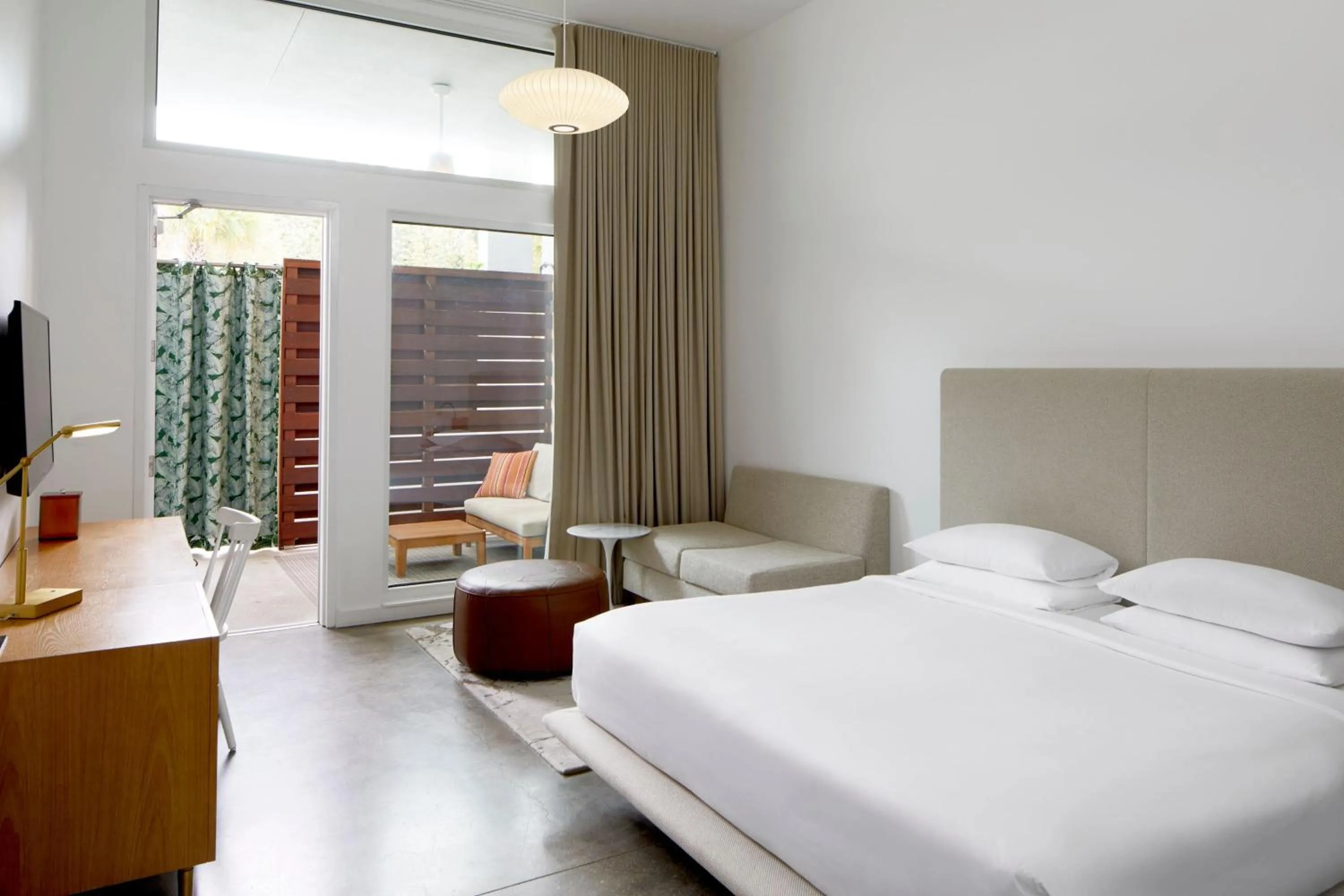 Photo of the whole room, Bed in The Sarasota Modern, a Tribute Portfolio Hotel