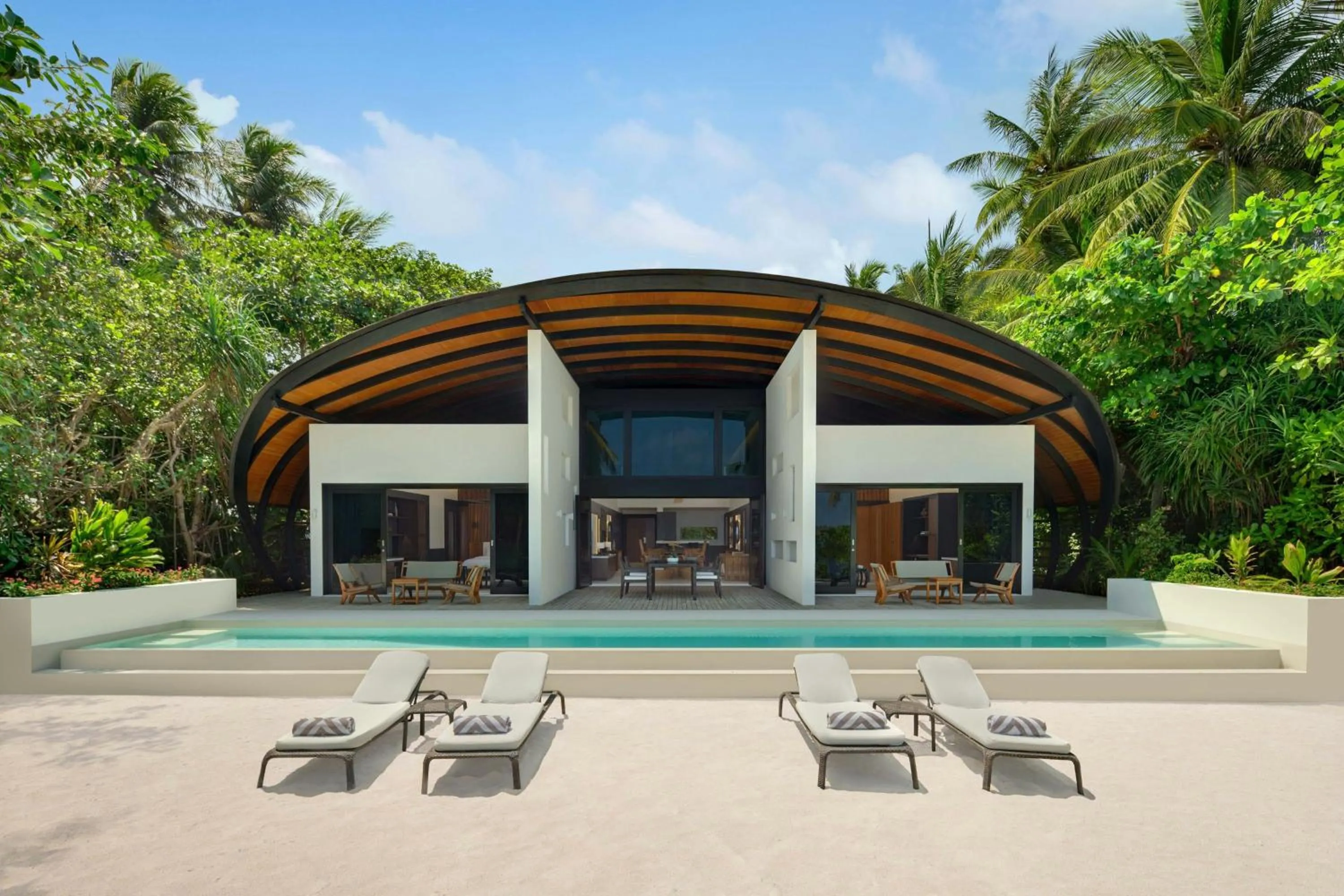 Property building in The Westin Maldives Miriandhoo Resort