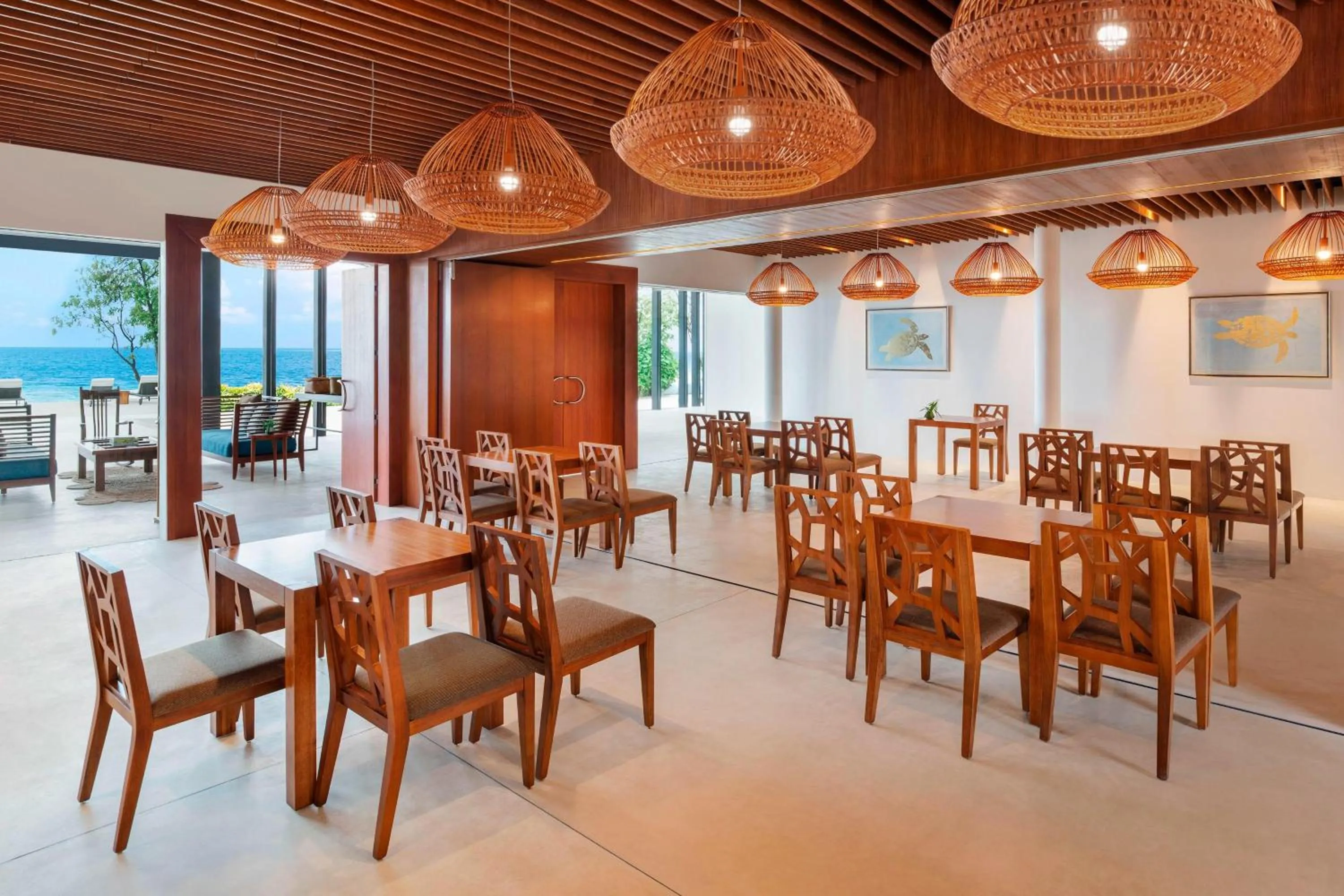 Meeting/conference room in The Westin Maldives Miriandhoo Resort