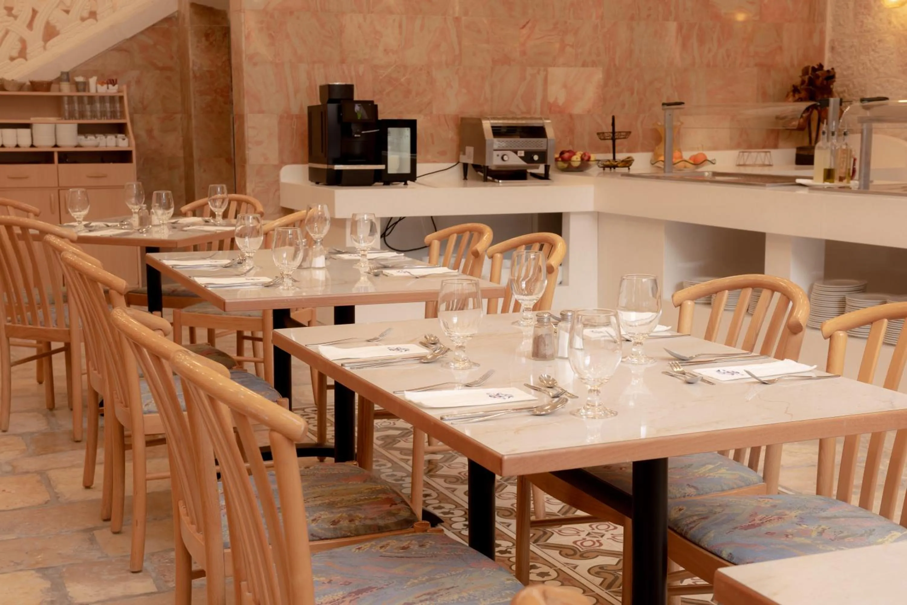 Dining area in Gloria Hotel