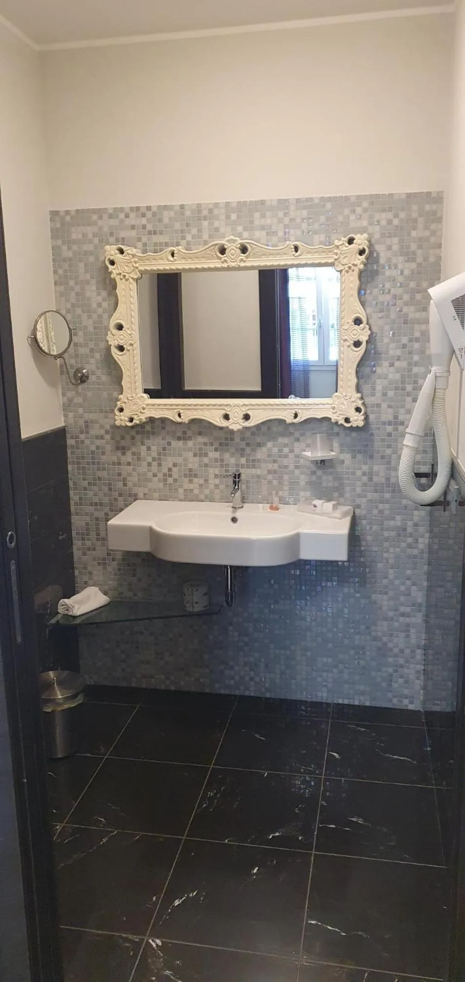 Bathroom in Residence Hotel Le Viole