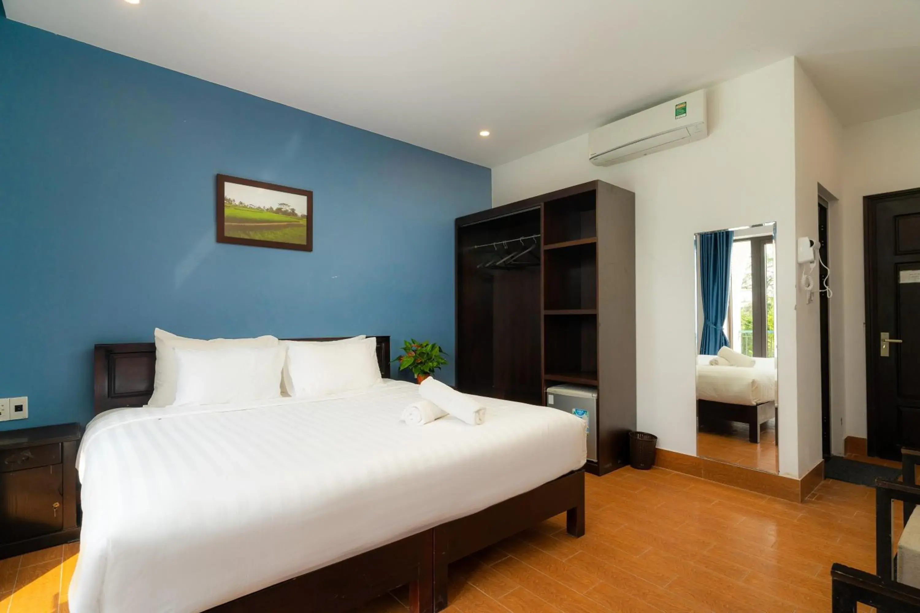 Double Room with Pool View in The Cuckoo's Nest Hostel and Bar managed by Hoianese Double Room with Pool View in The Cuckoo's Nest Hostel and Bar managed by Hoianese