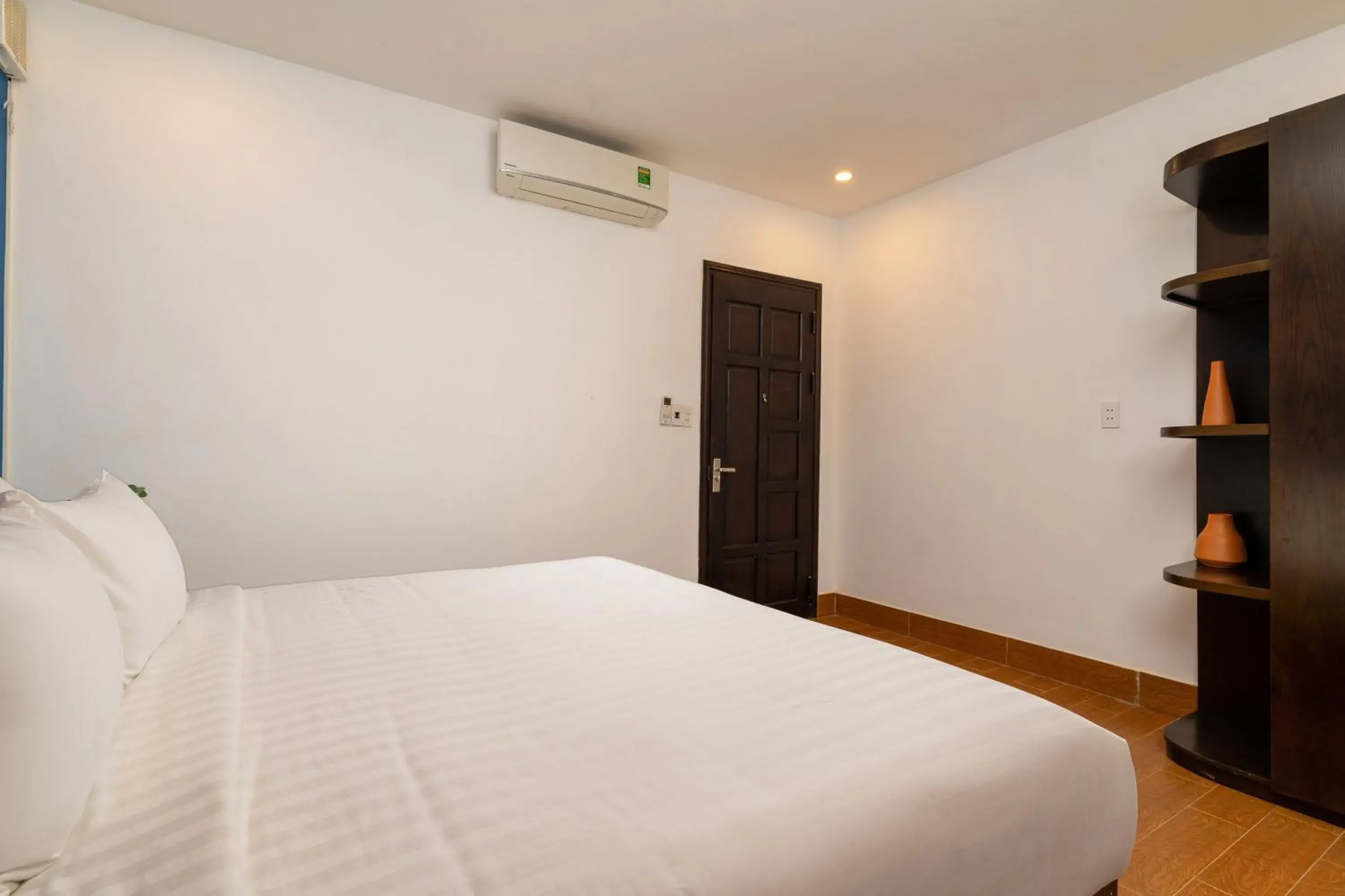 Budget Double Room in The Cuckoo's Nest Hostel and Bar managed by Hoianese Budget Double Room in The Cuckoo's Nest Hostel and Bar managed by Hoianese