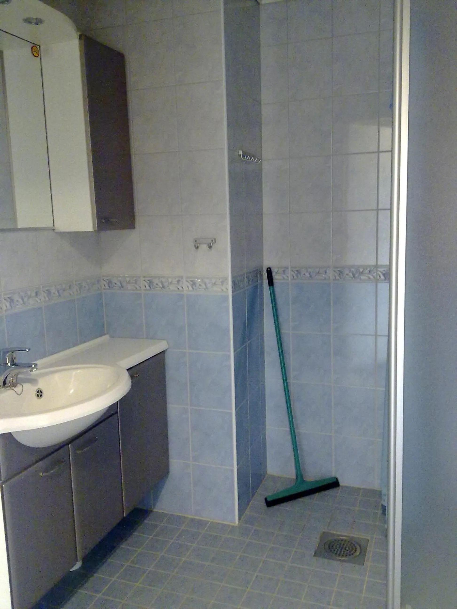 Shower in Hotel Reima Country Center