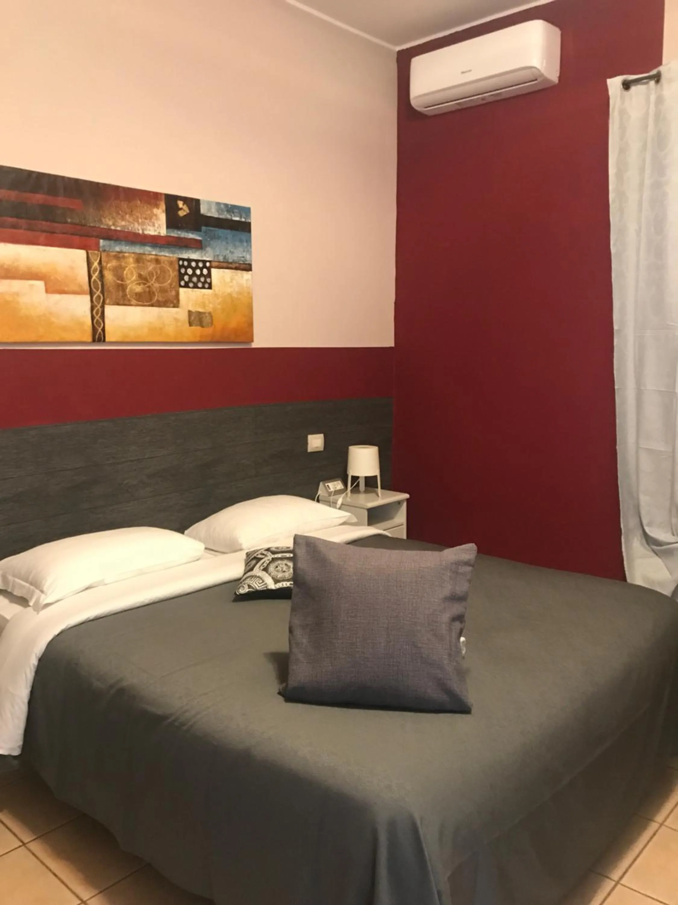 Bed in Vegan Inn Airport - Adults Only - LATE CHECK IN