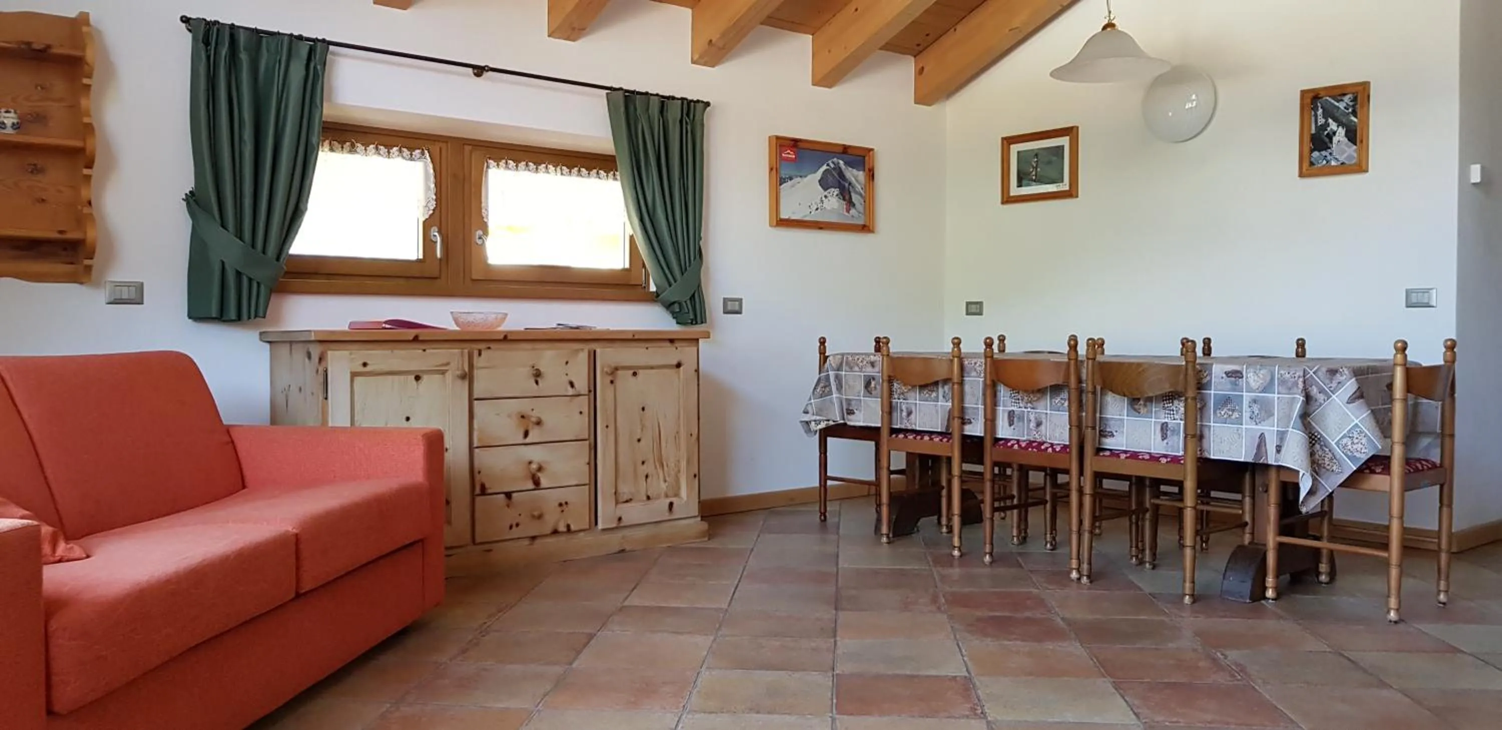 Dining area in Baita al Pian