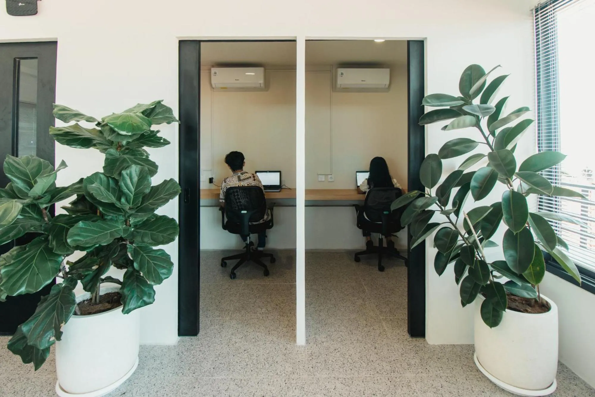 Area and facilities in Puri Canggu Rooms 2