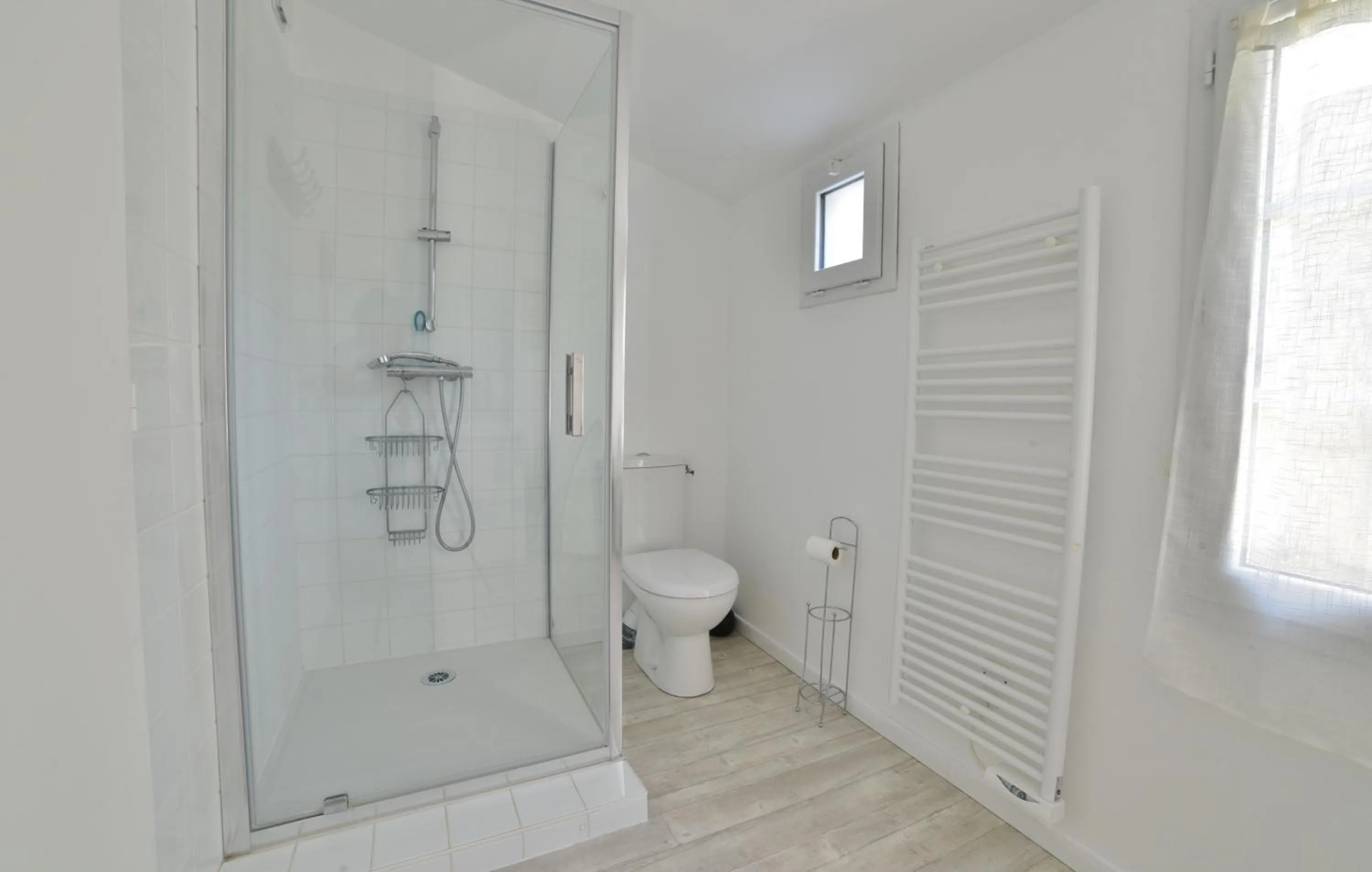 Shower in Domaine du Galon d'Or