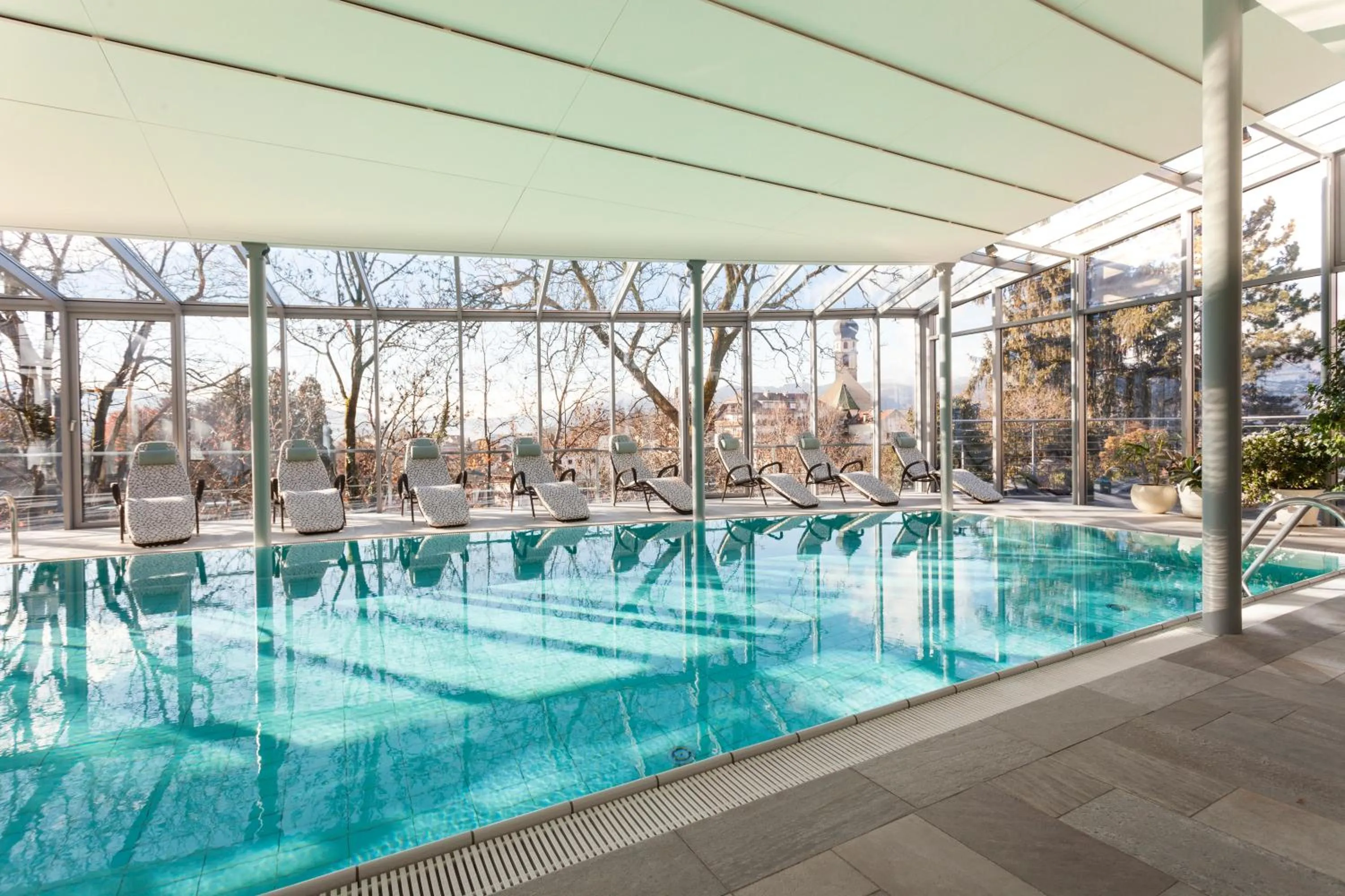 Swimming pool in Hotel Heubad