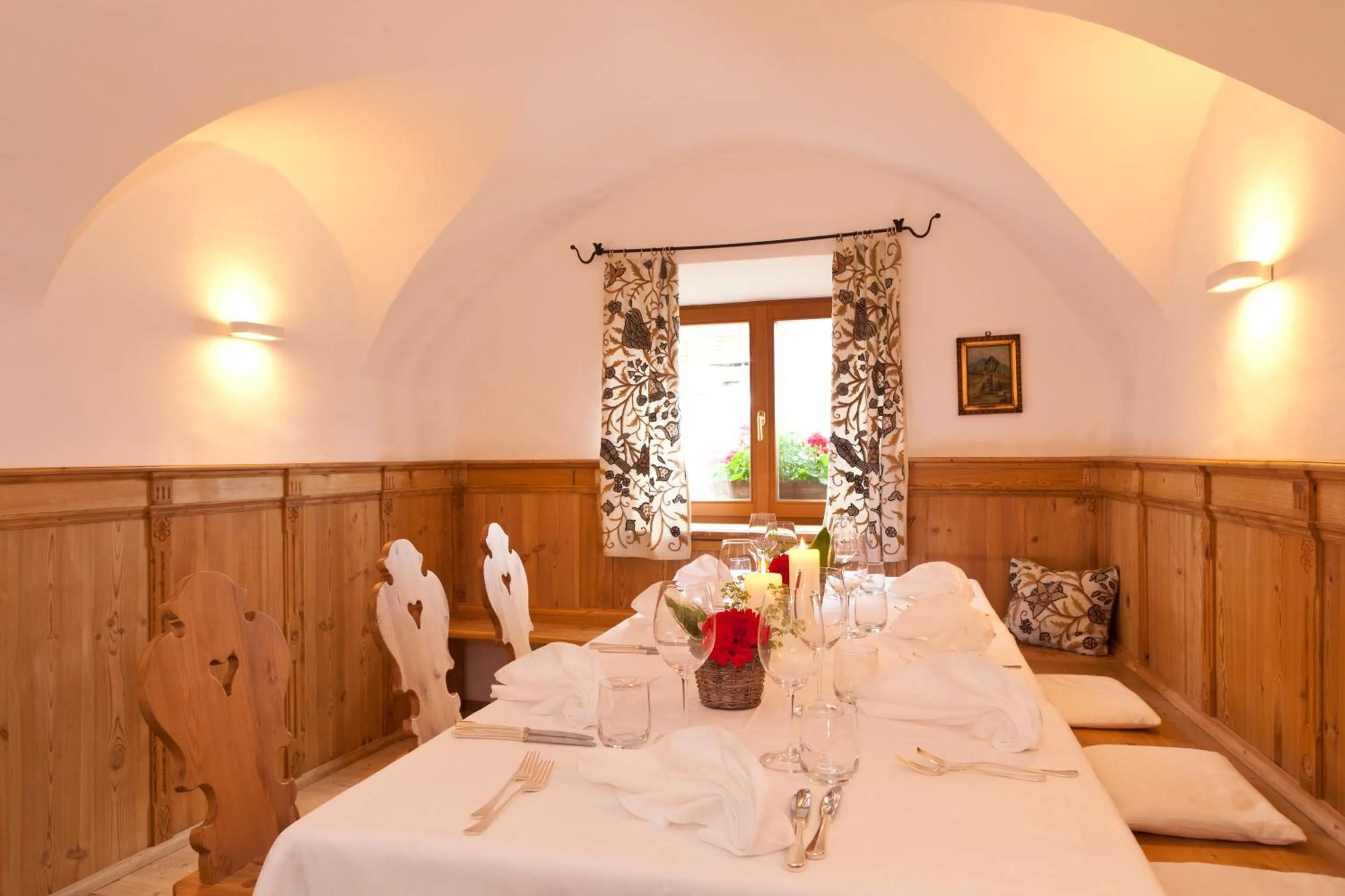 Restaurant/places to eat in Hotel Heubad