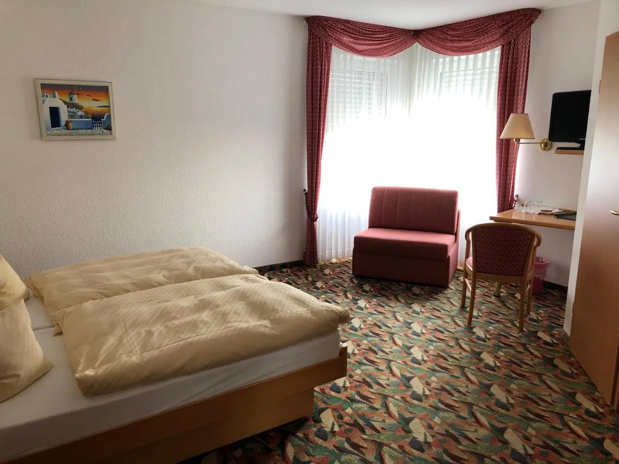 Double or Twin Room with Shower - single occupancy in Pension Preussenstraße Leipzig