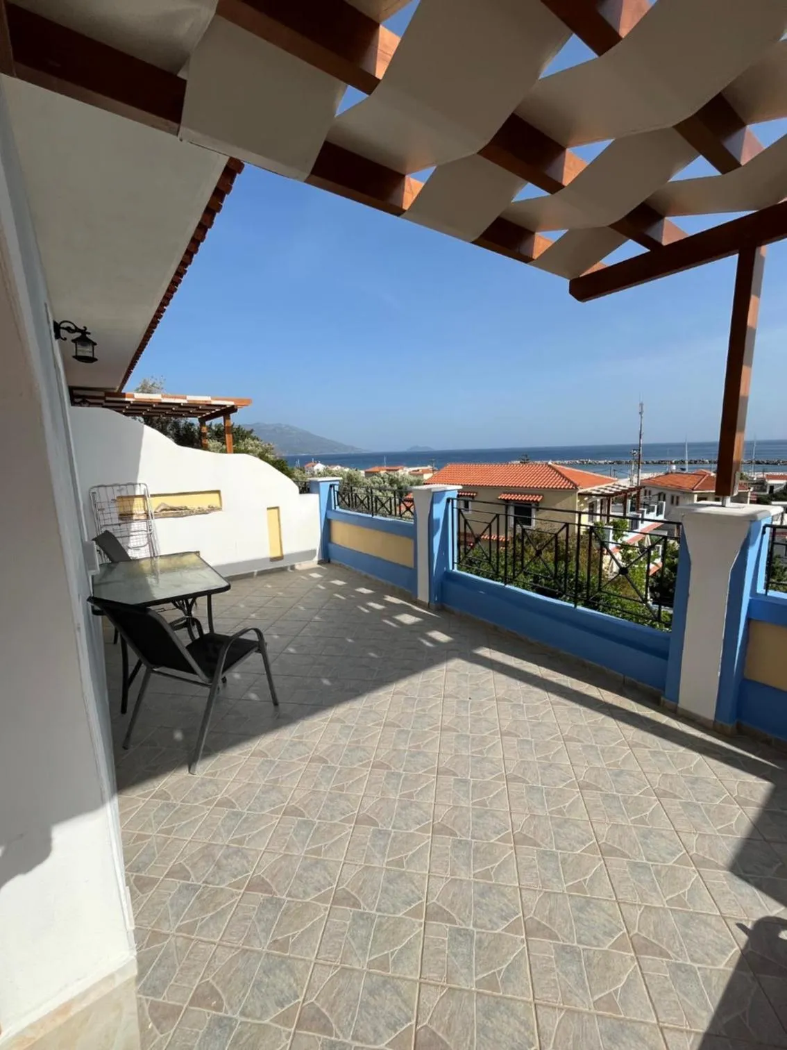 Pantheon Apartments & Studios