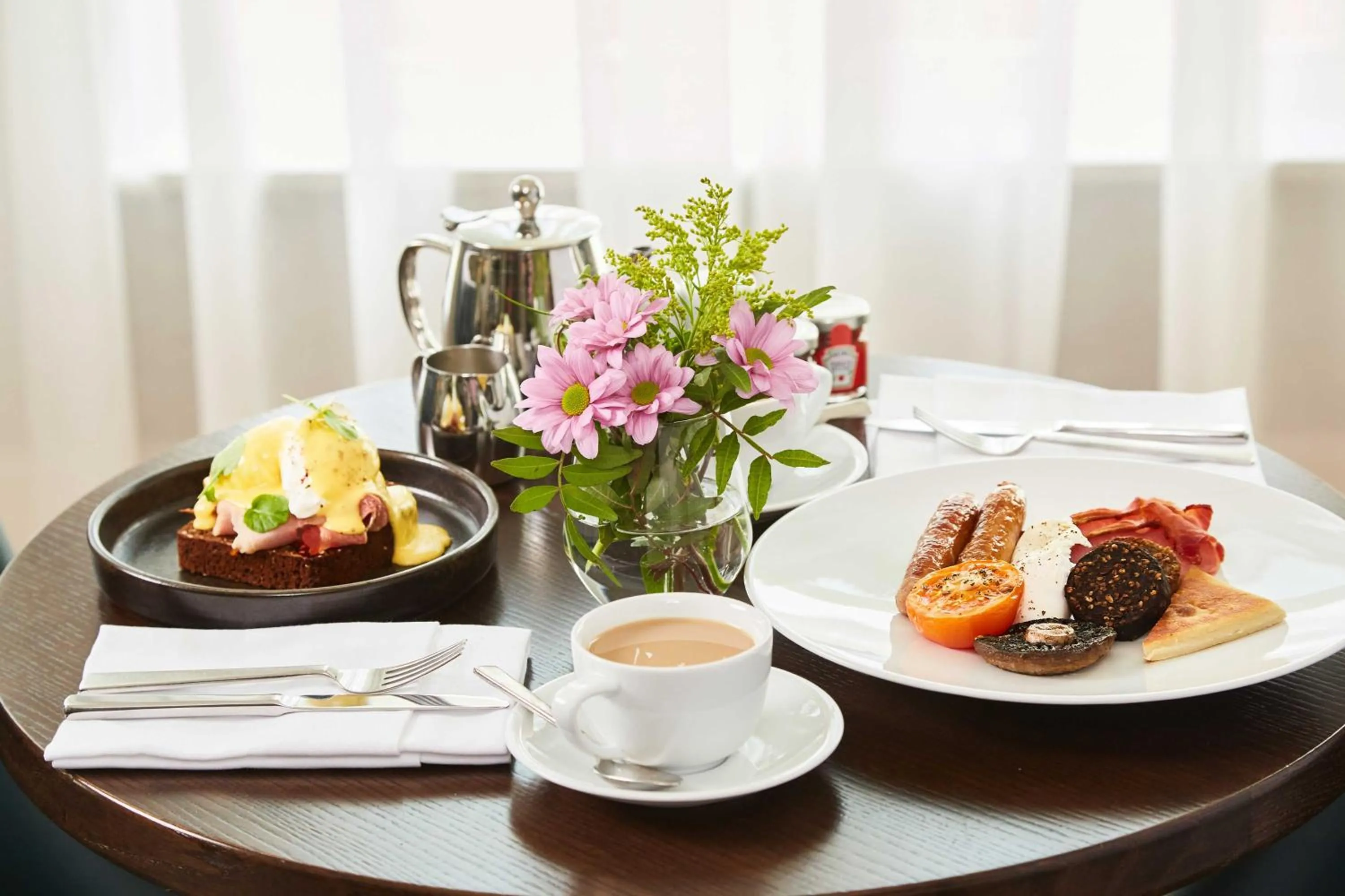 English/Irish breakfast in Lough Eske Castle