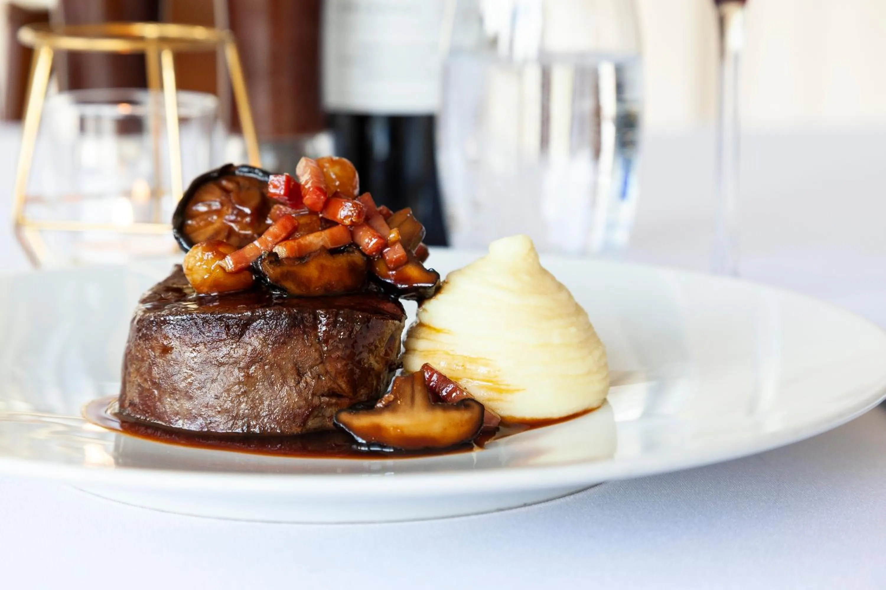 Restaurant/places to eat in Lough Eske Castle