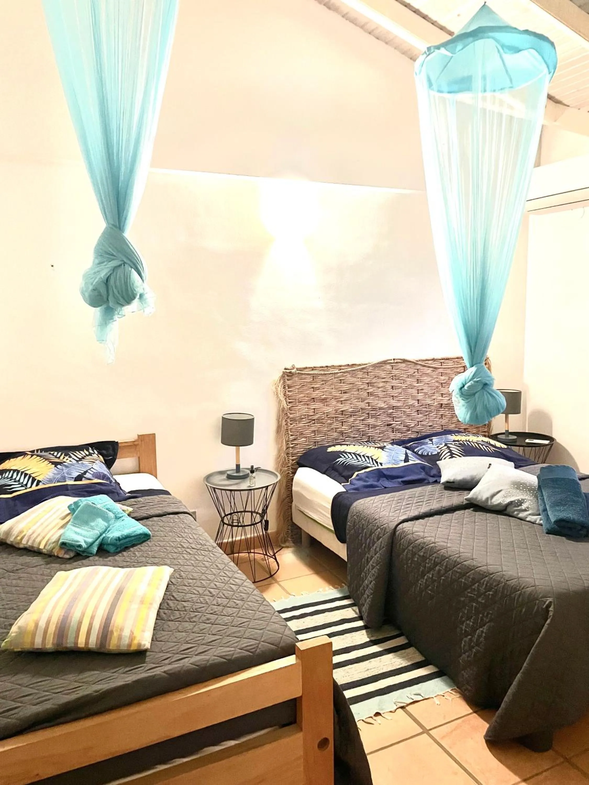 Photo of the whole room, Bed in Papeth House