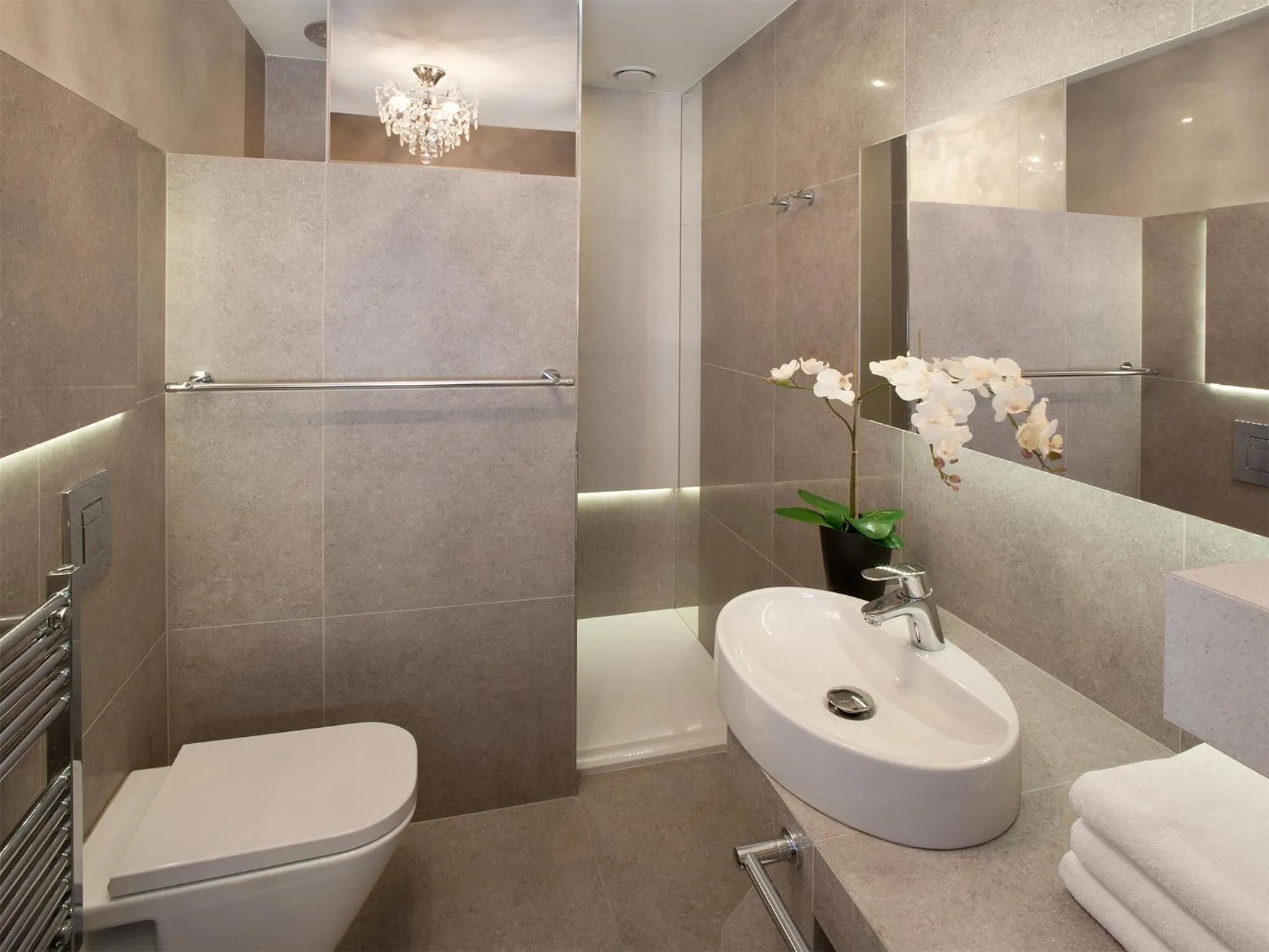 Bathroom in Parkside Apartments Old Town