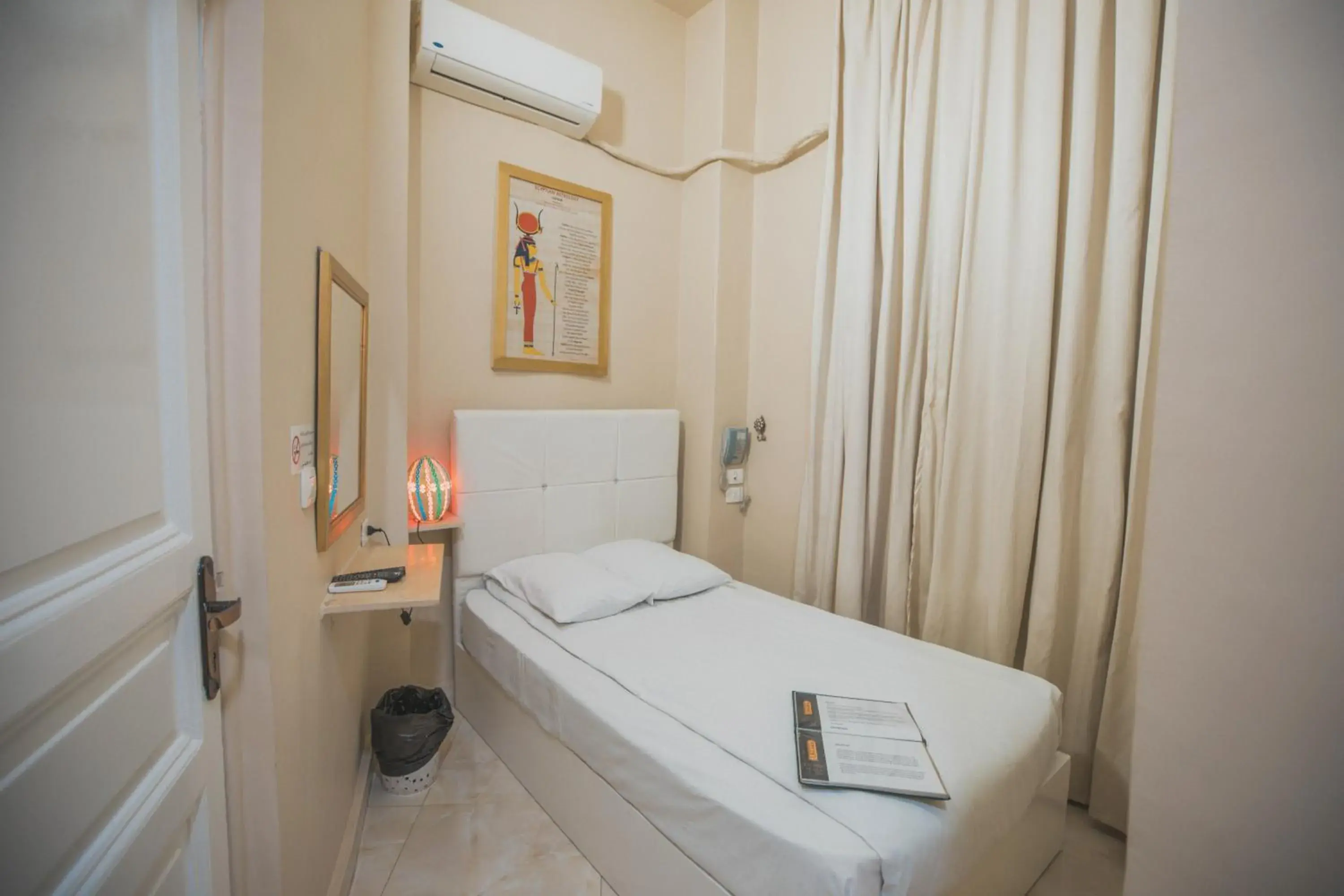 Economy Single Room in Tahrir Plaza Suites - Museum View Economy Single Room in Tahrir Plaza Suites - Museum View