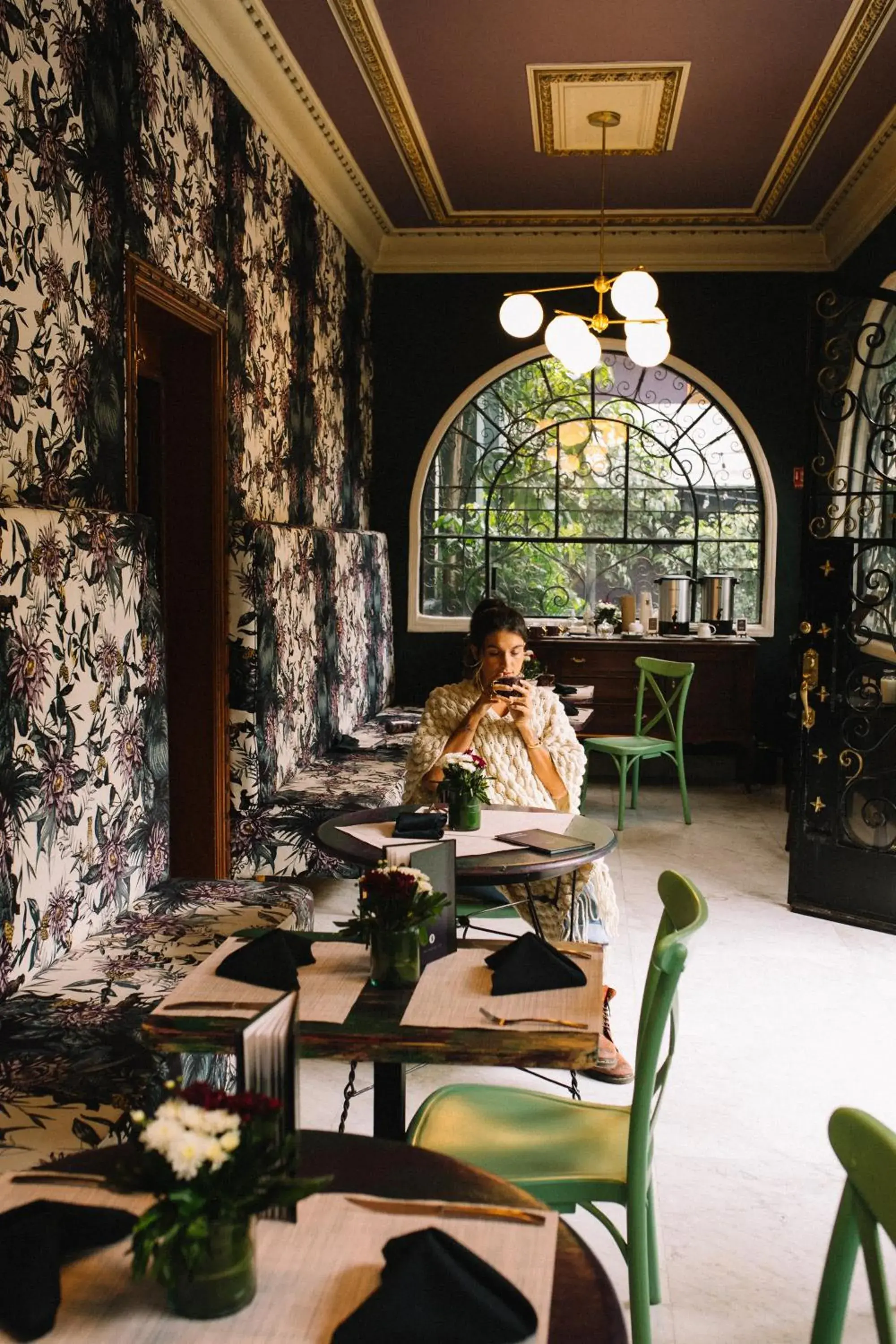 Restaurant/places to eat in Pug Seal Polanco Anatole France Restaurant/places to eat in Pug Seal Polanco Anatole France