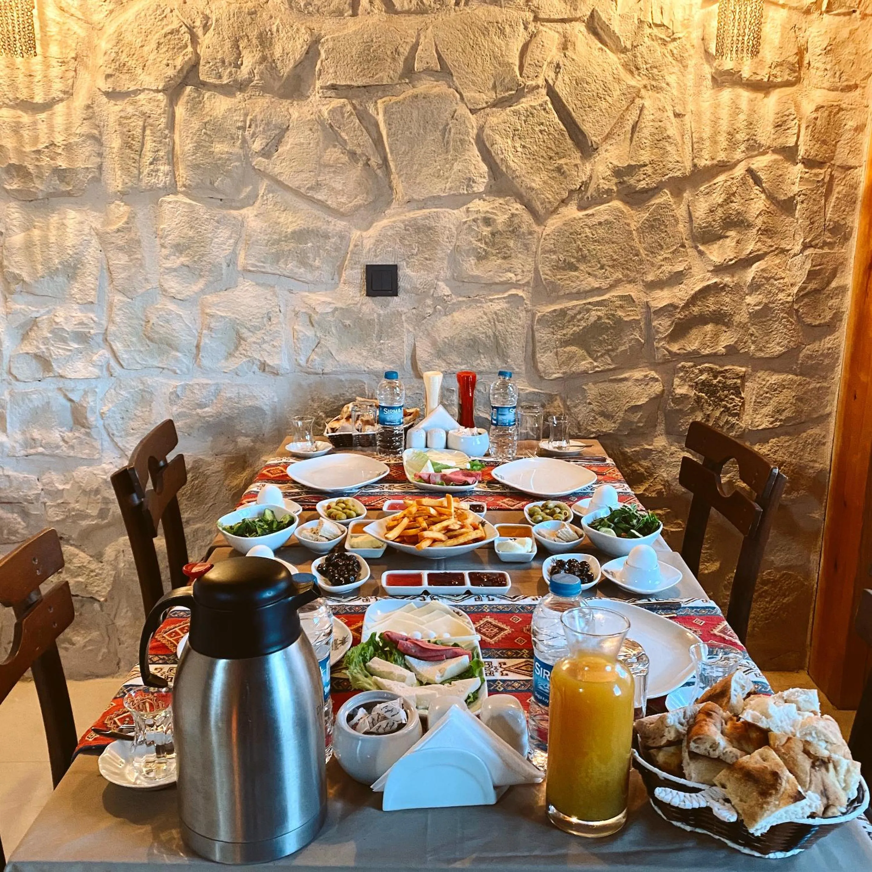 Breakfast in Anatelein Cave Hotel
