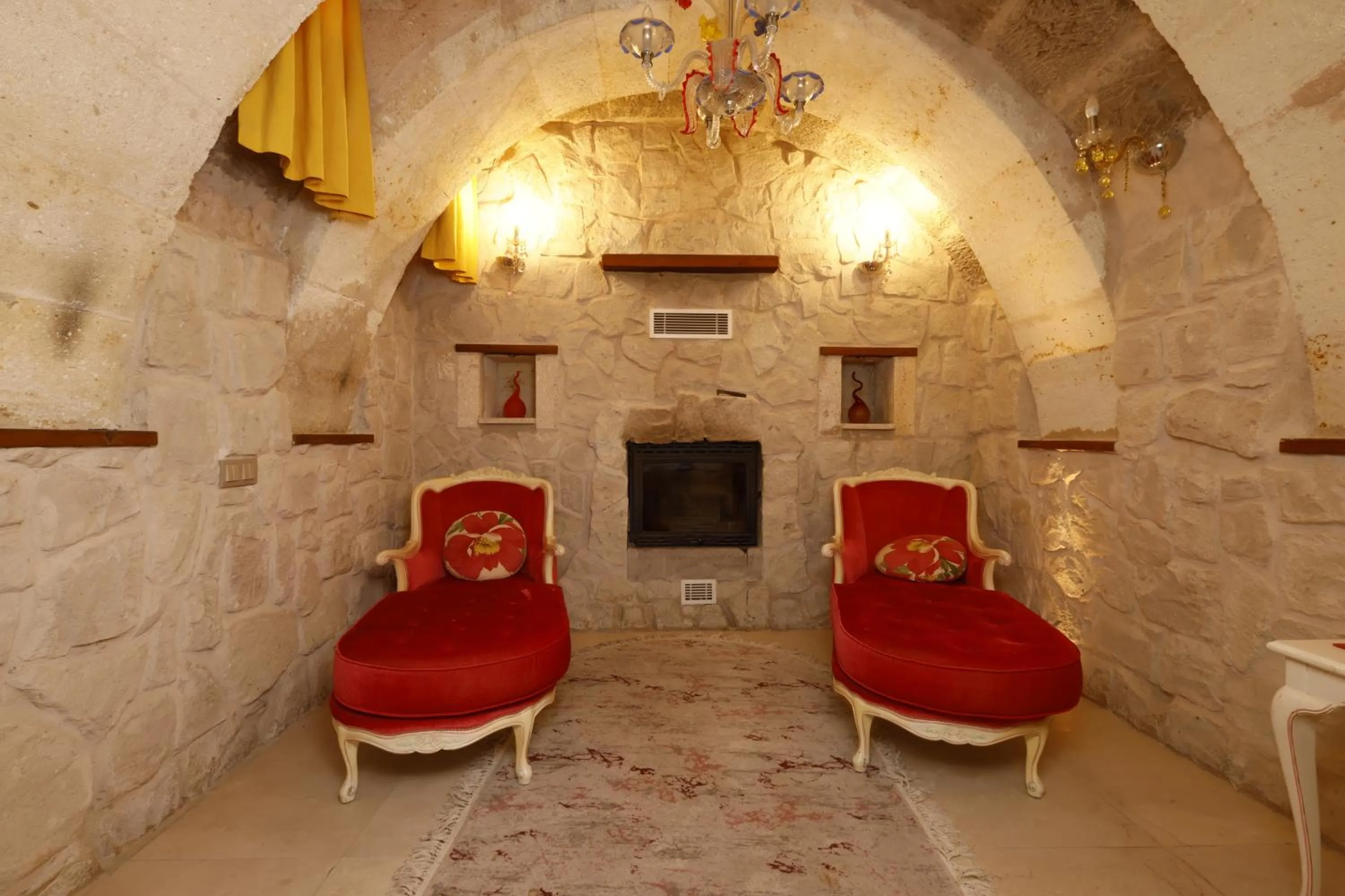 Living room in Anatelein Cave Hotel