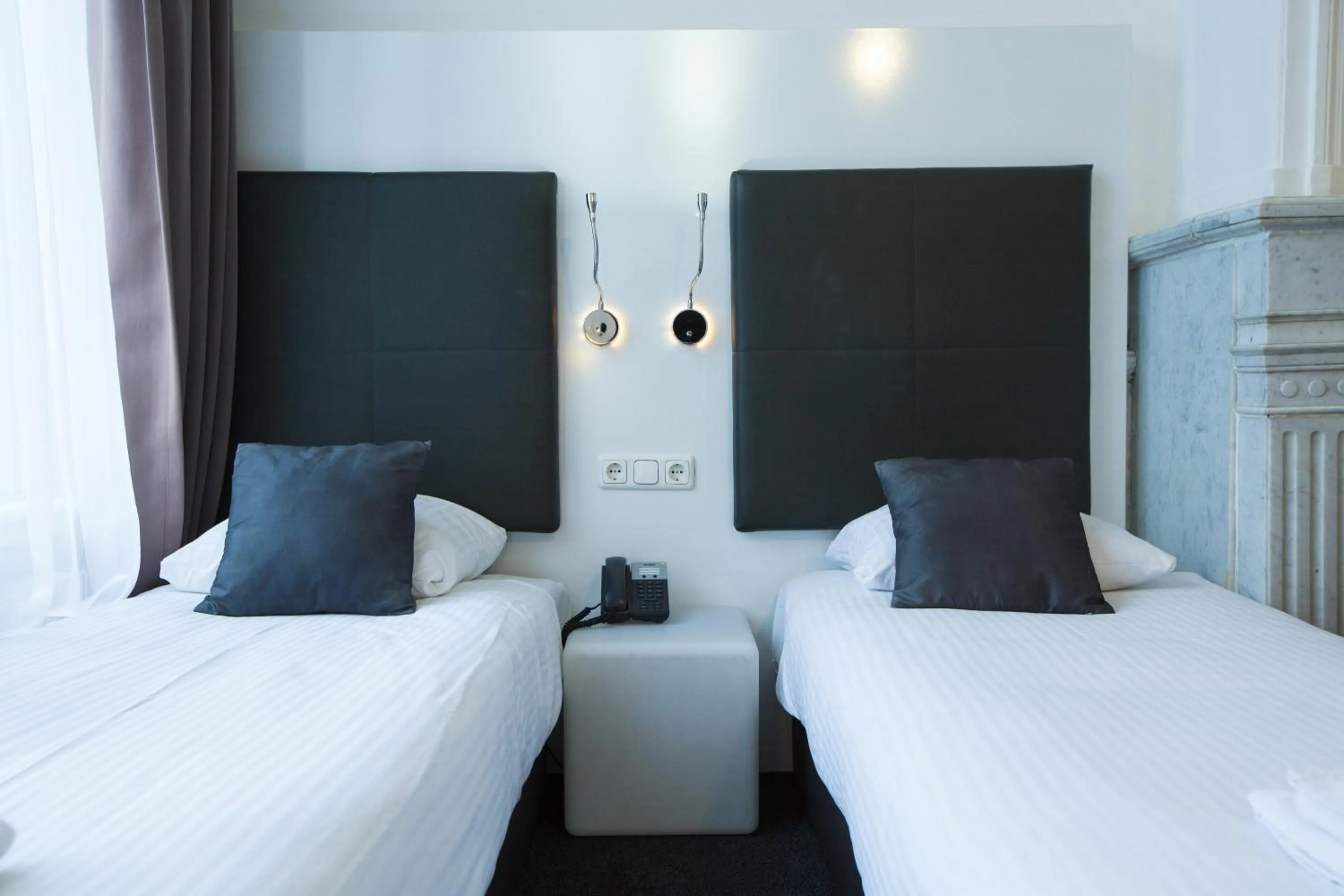 Bed in Hotel Vossius Vondelpark