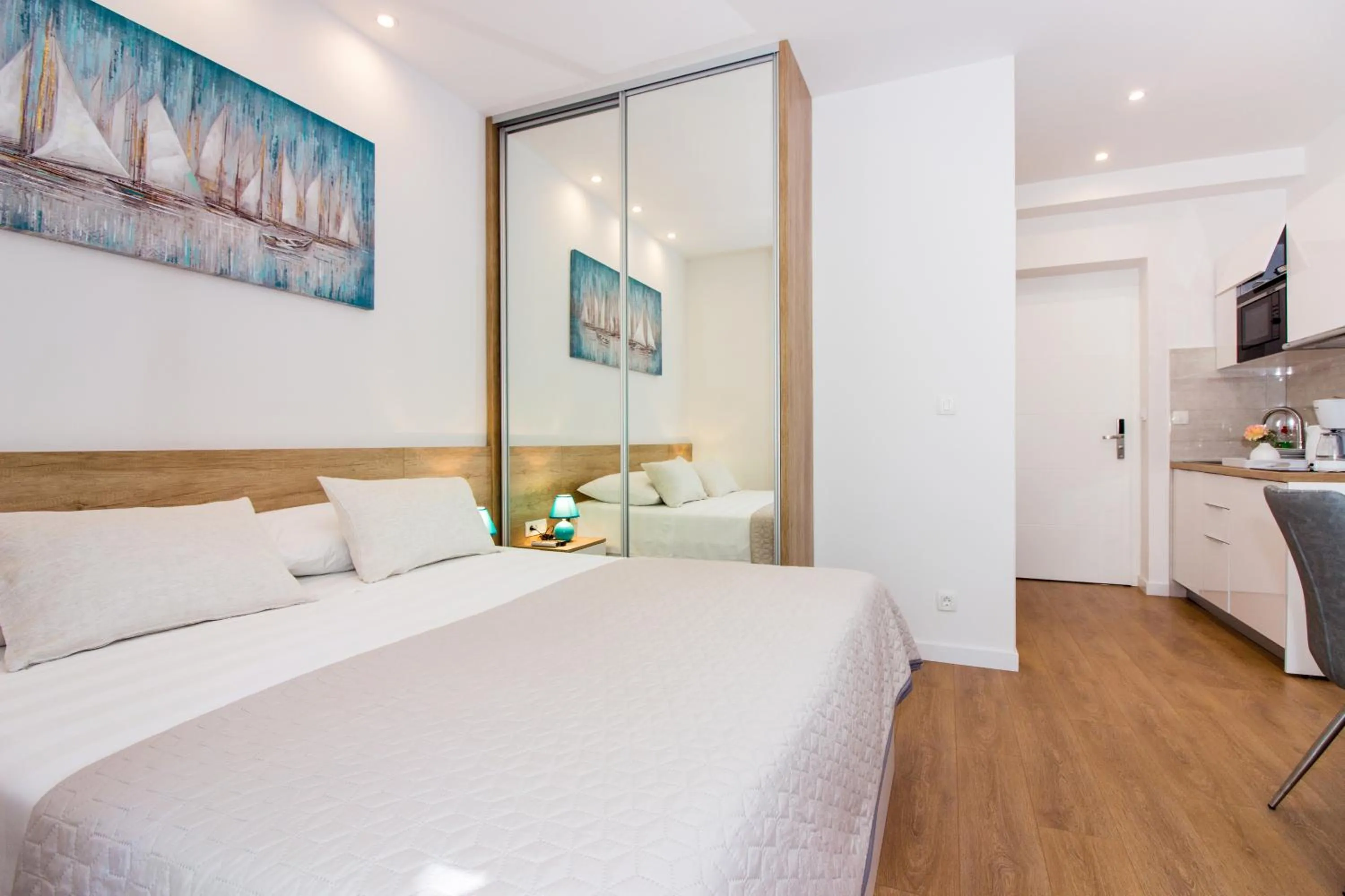 Bed in Lugo Apartments