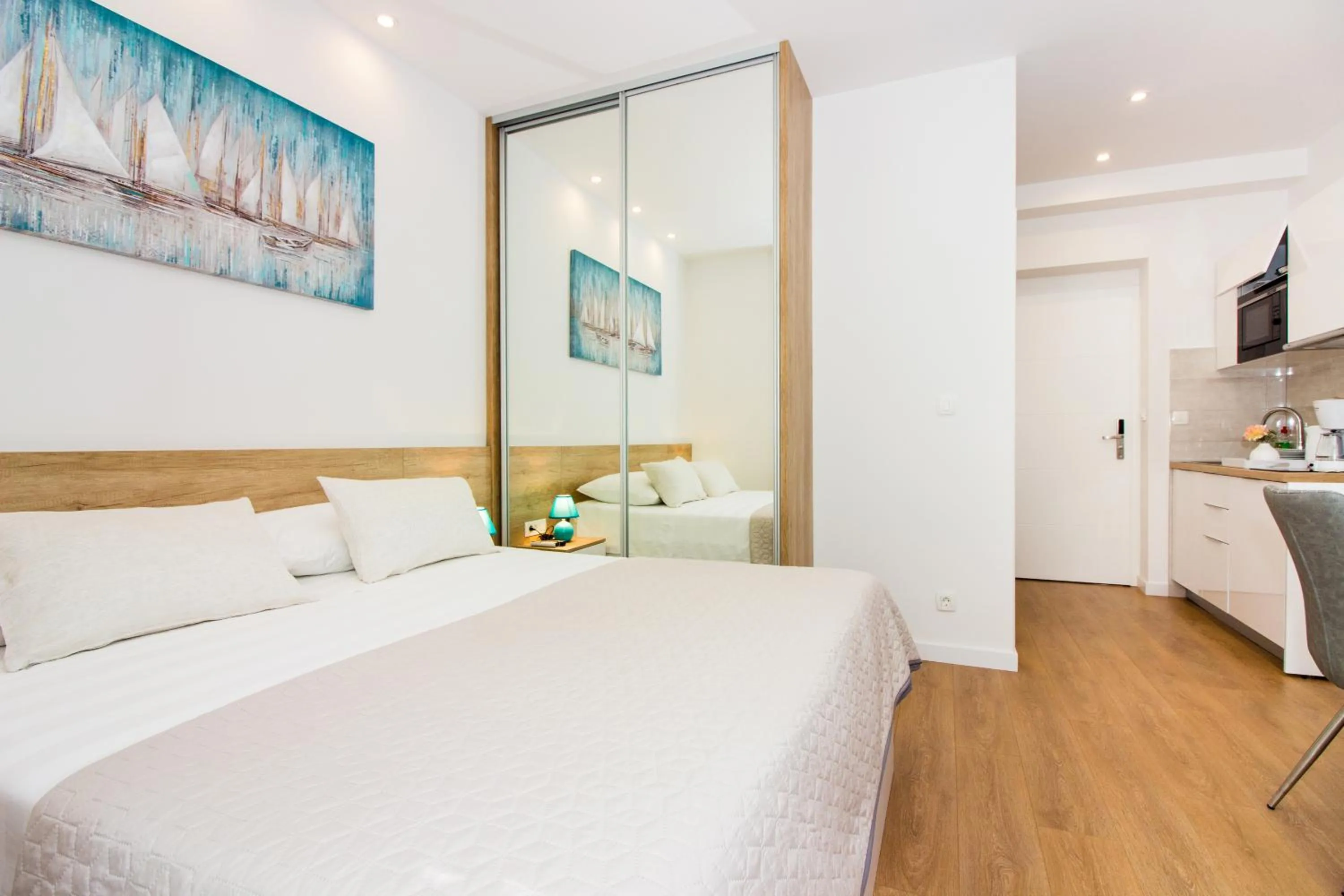 Bed in Lugo Apartments