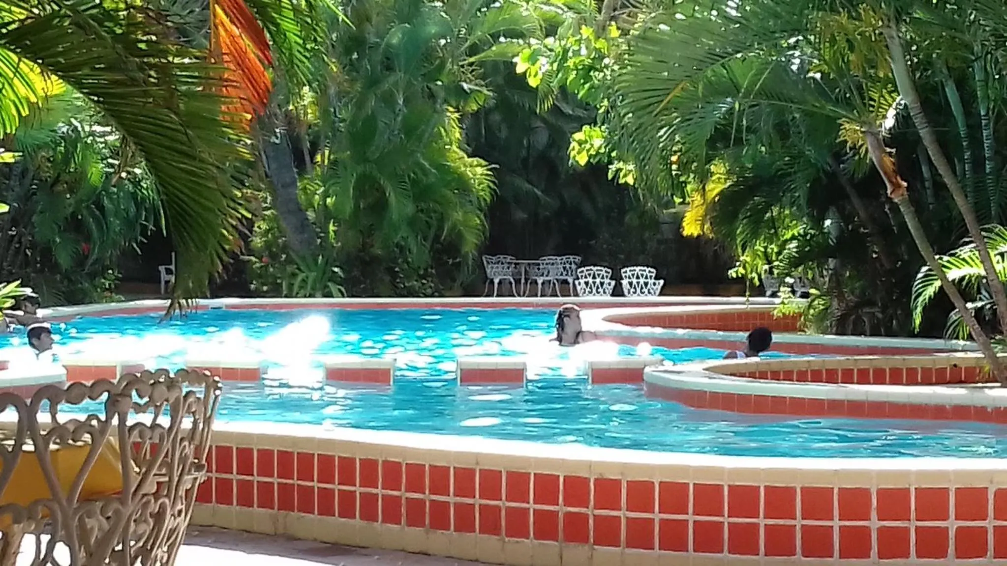 Swimming pool in Hotel Playa Azul