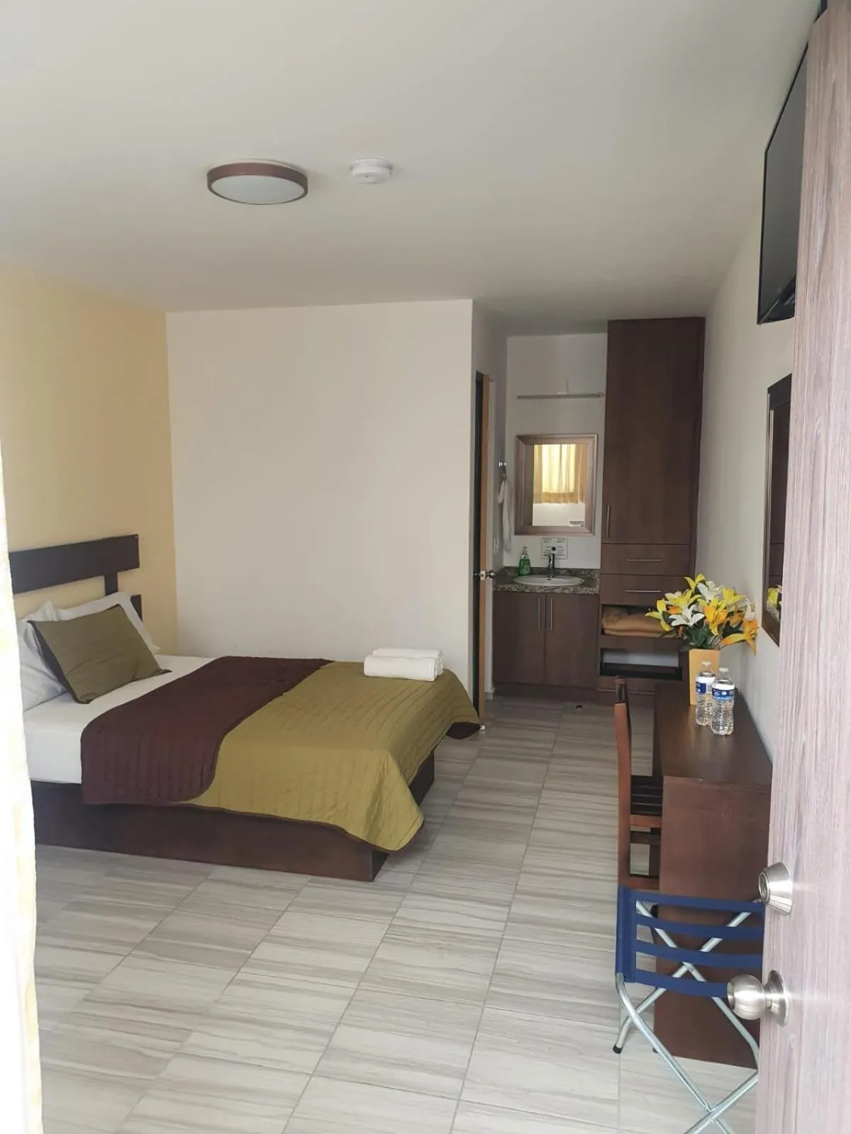 Photo of the whole room, Bed in Hotel Quinta Las Fuentes Bernal