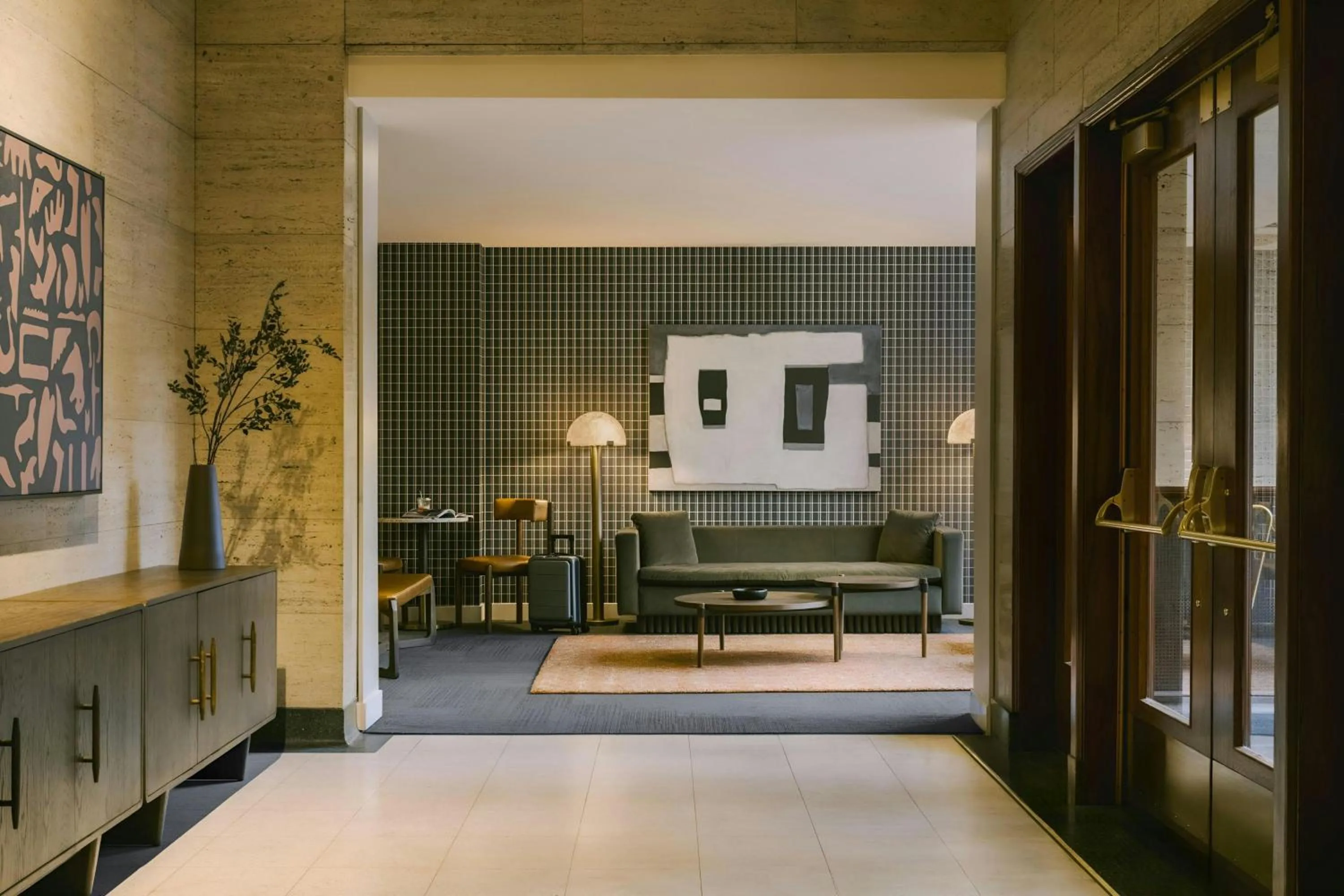 Lobby or reception in Sonder by Marriott Bonvoy The Plymouth Apartments Loop