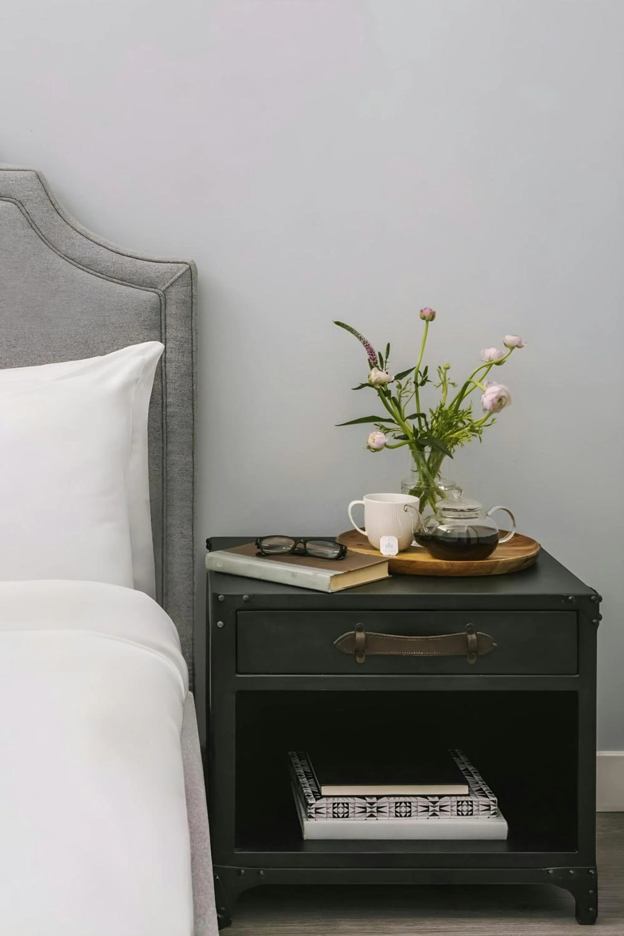 Bedroom, Bed in Sonder by Marriott Bonvoy The Plymouth Apartments Loop